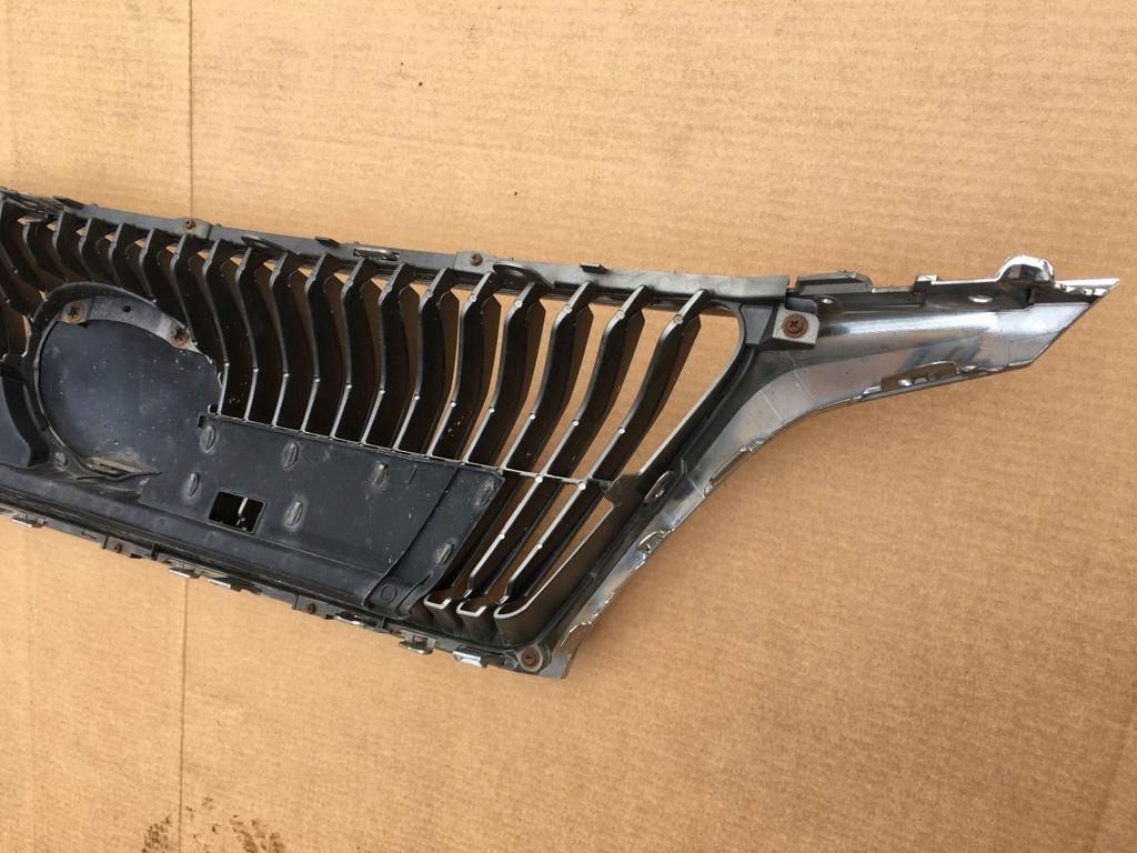 GRILL ATRAPA ZDERZAKA CHROM LEXUS RX 09-12 Jakość części (zgodnie z GVO) O - oryginał z logo producenta pojazdu (OE)