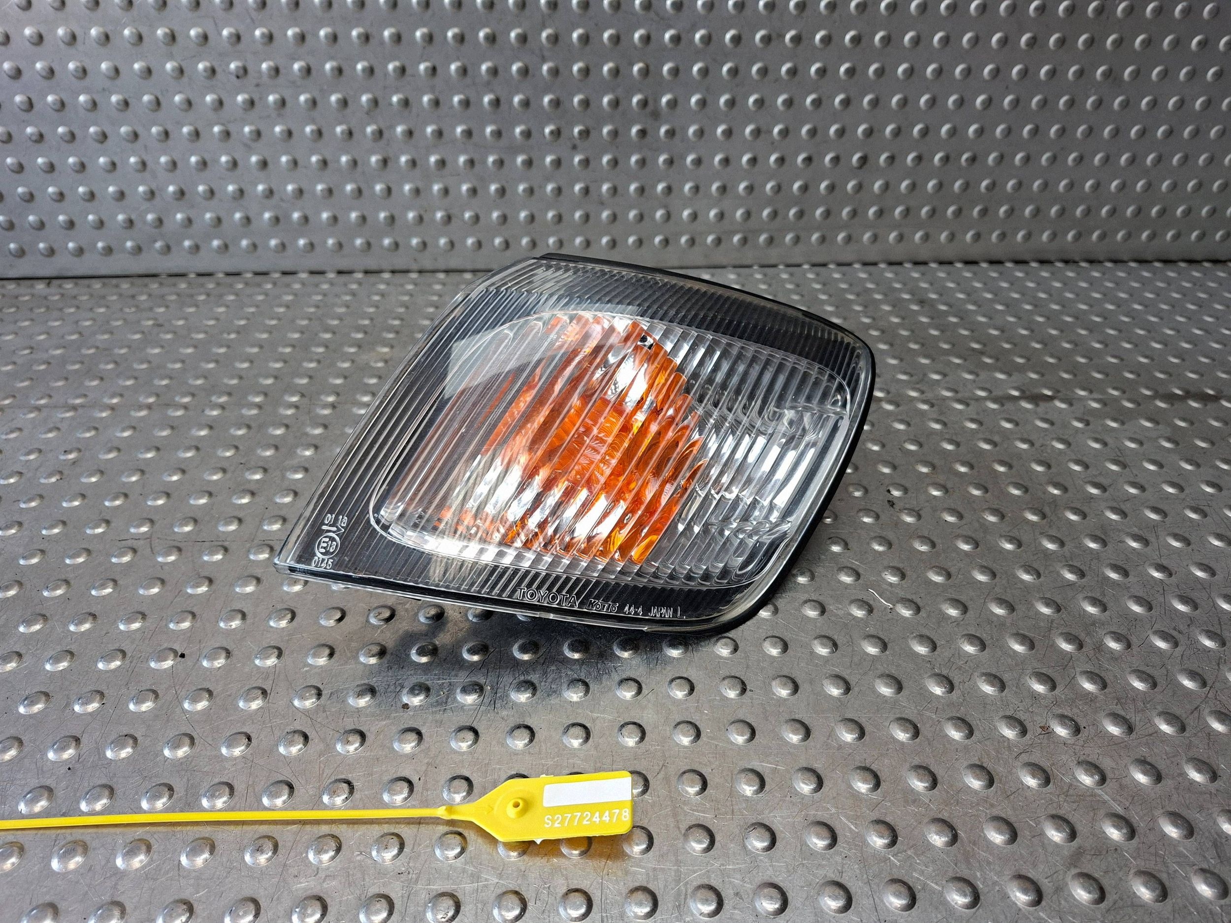 Blinkerleuchte links TOYOTA PICNIC 96-01