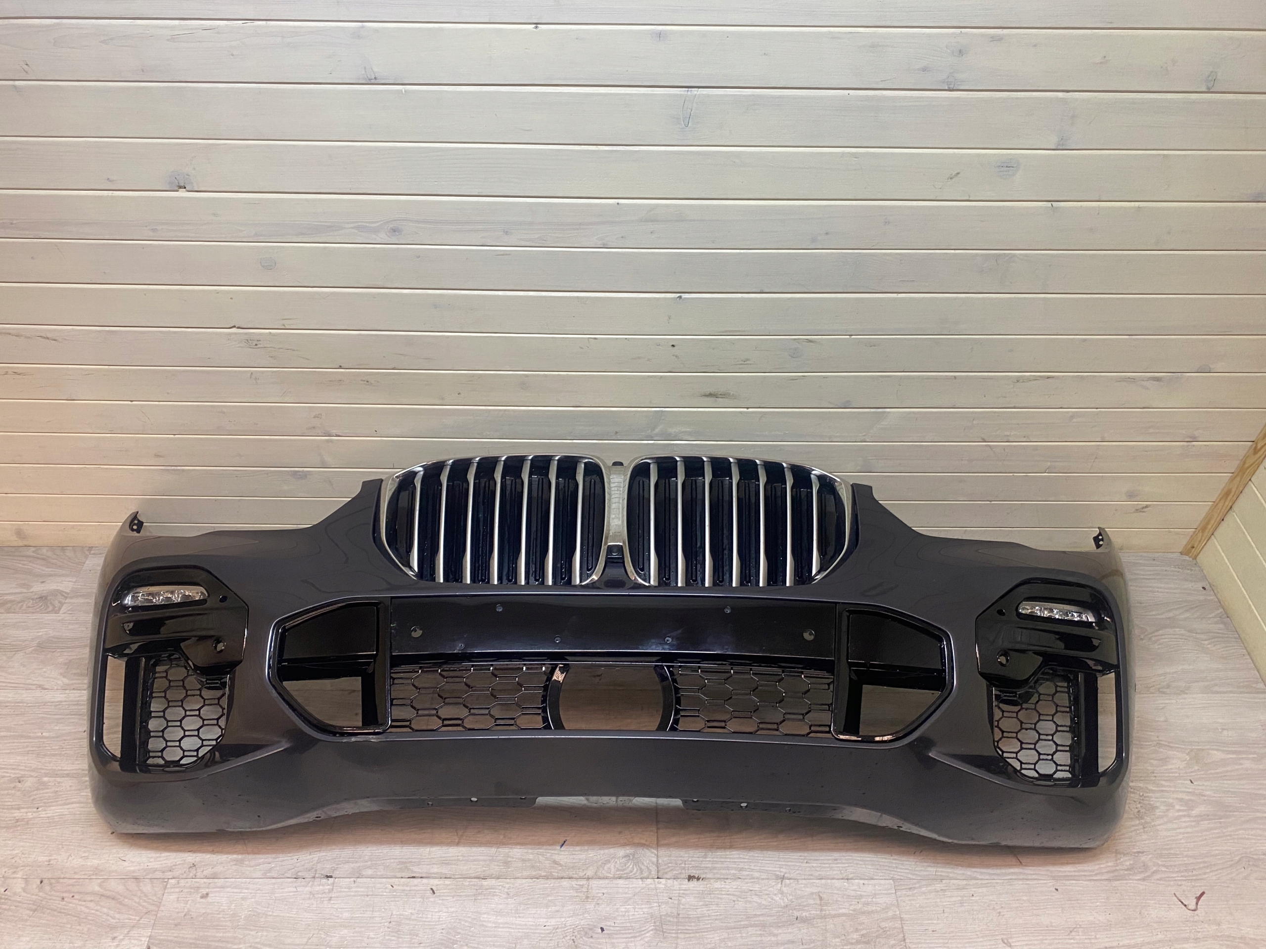 BMW X5 G05 ZDERZAK PRZEDNI KOMPLETNY M PAKIET za 6000.00PLN z Zawonia ...