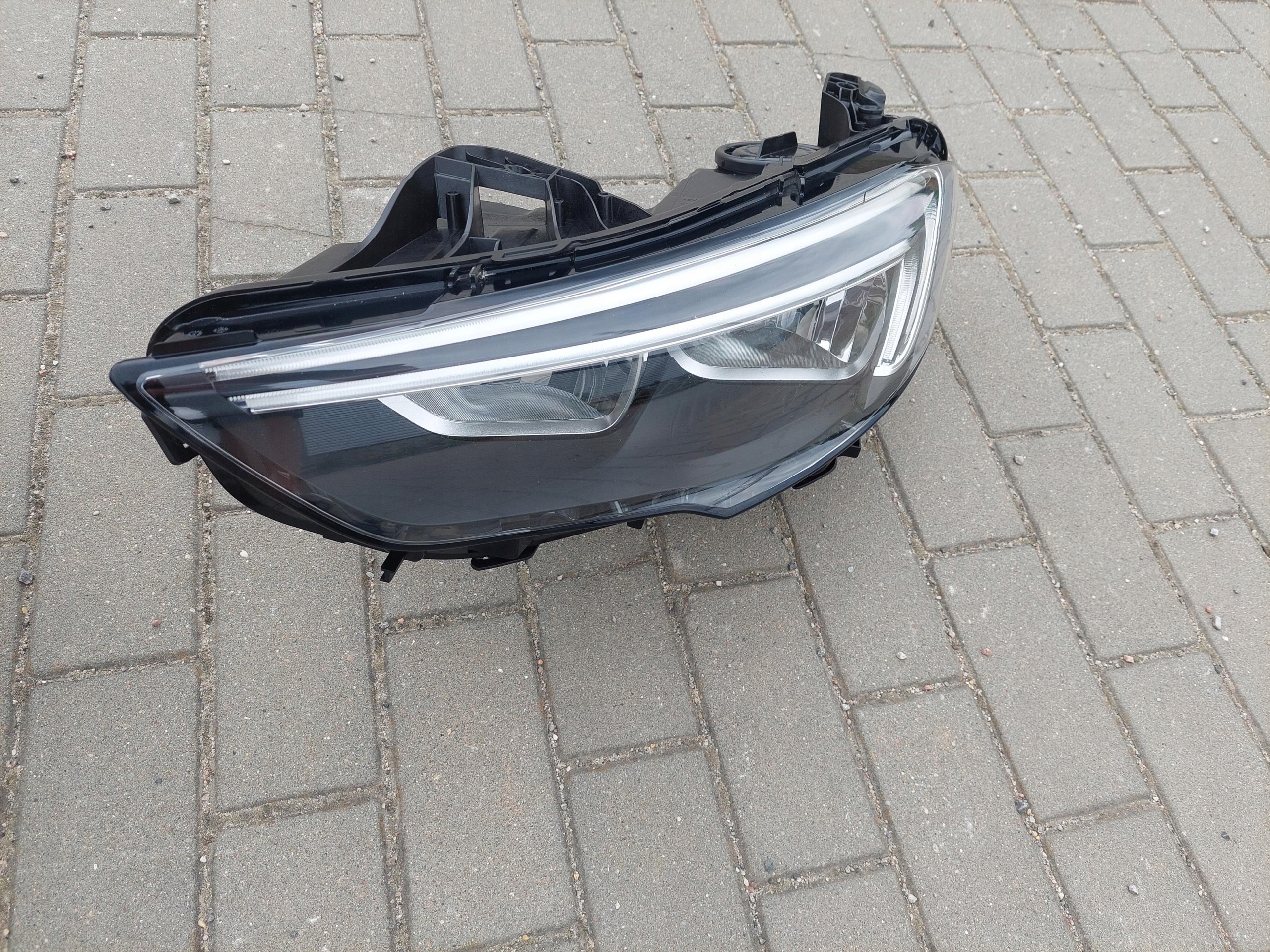 light front right front LED complete right UK 13460182 OPEL INSIGNIA B