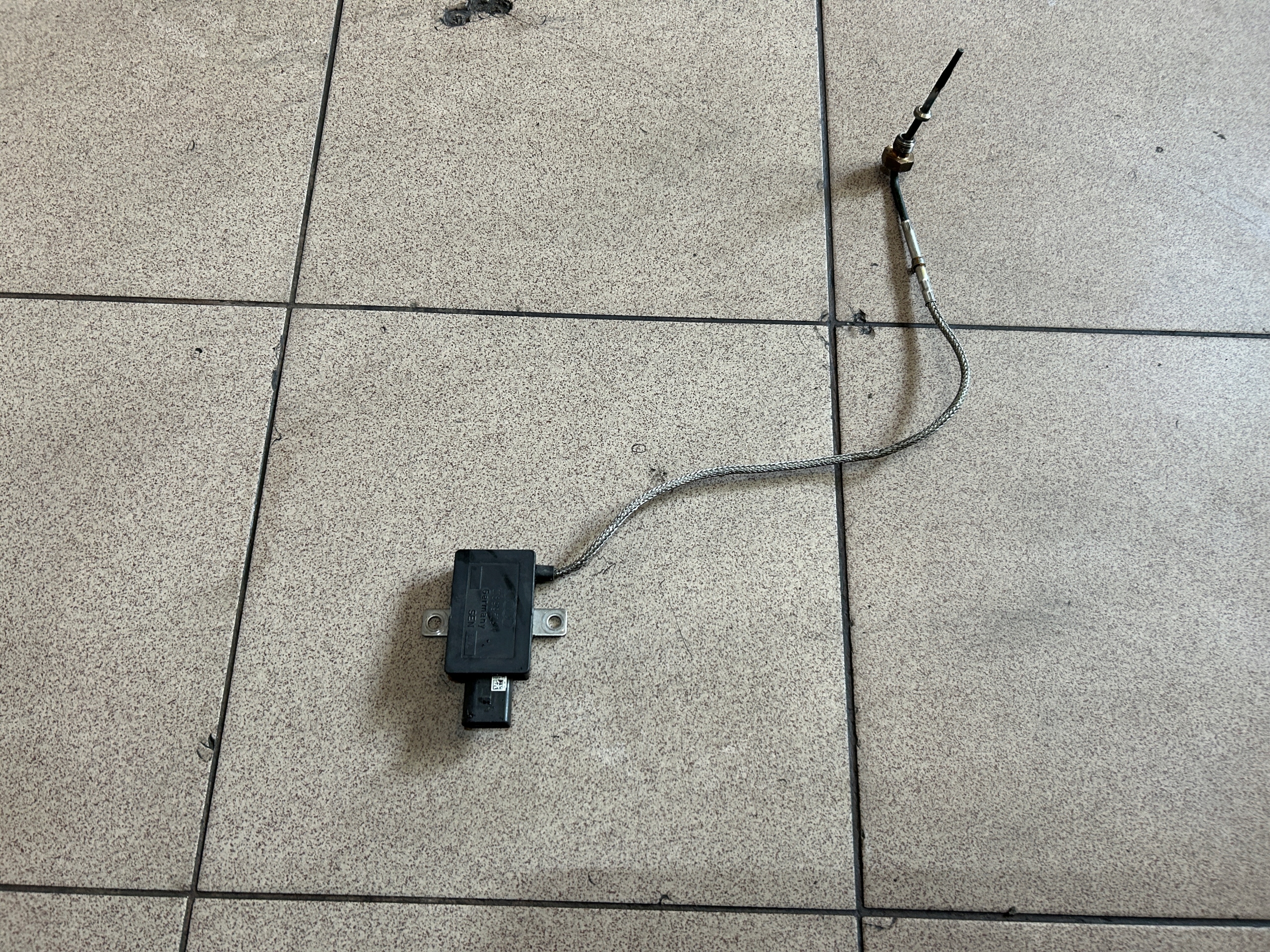 CZUJNIK SPALIN EGT A6 C5 AUDI 2.7 BT