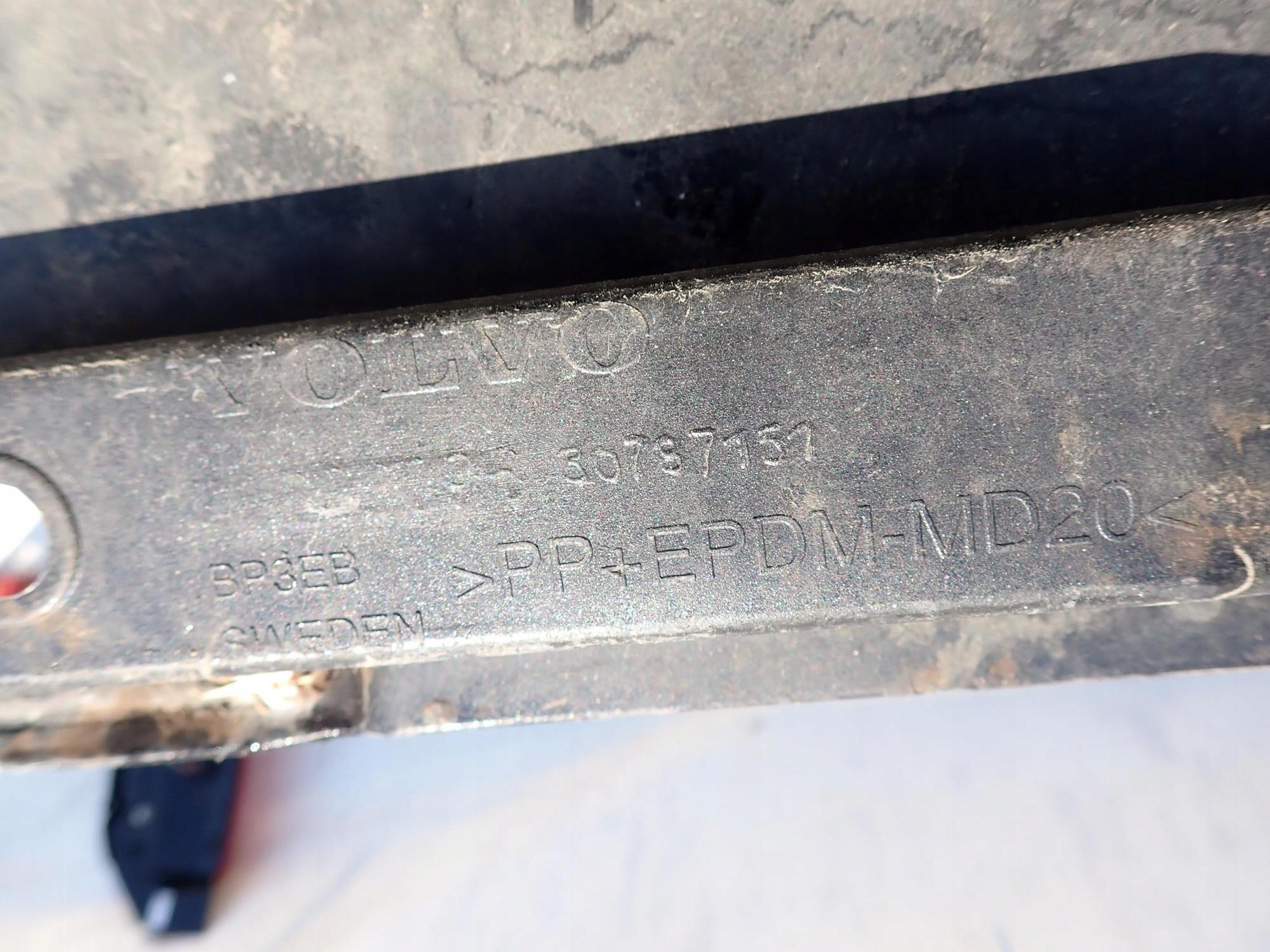 VOLVO C70 II 05-13 threshold right moulding threshold right