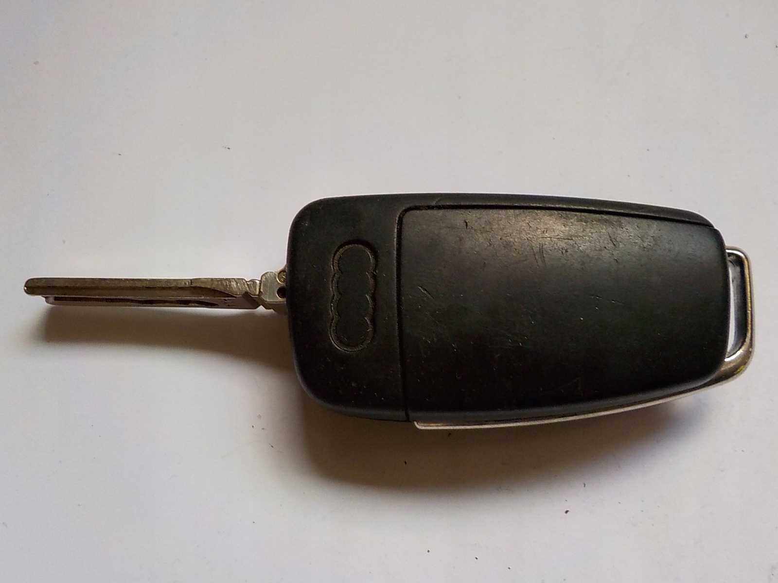 AUDI TT II key 8P0837220F 315 MHZ