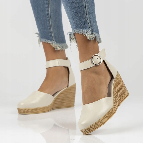 

Beżowe sandały damskie Filippo DP3519/22 Skóra r38