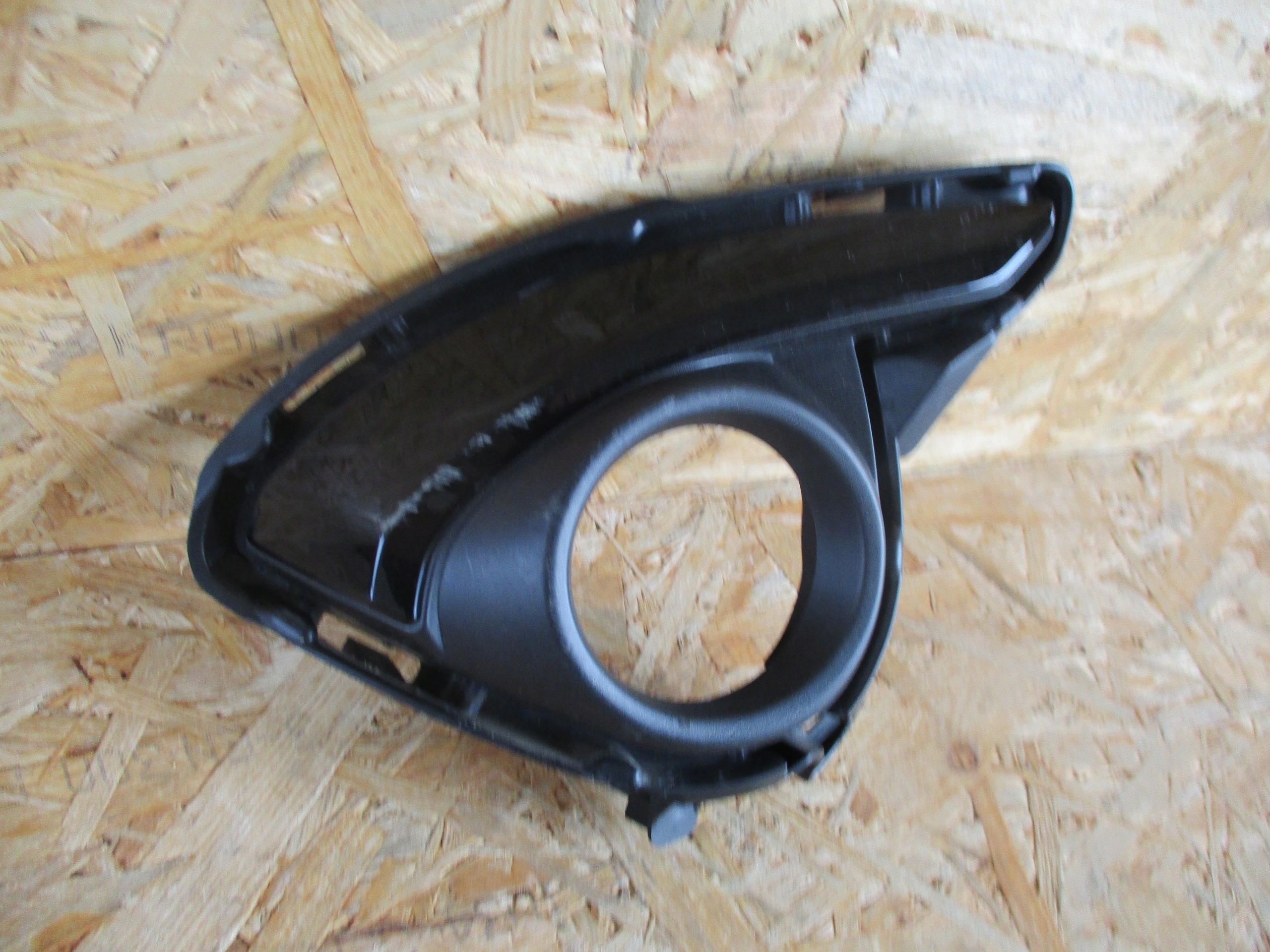 griglia Paraurti Destro MAZDA II 2 15-18 DC3D50C11