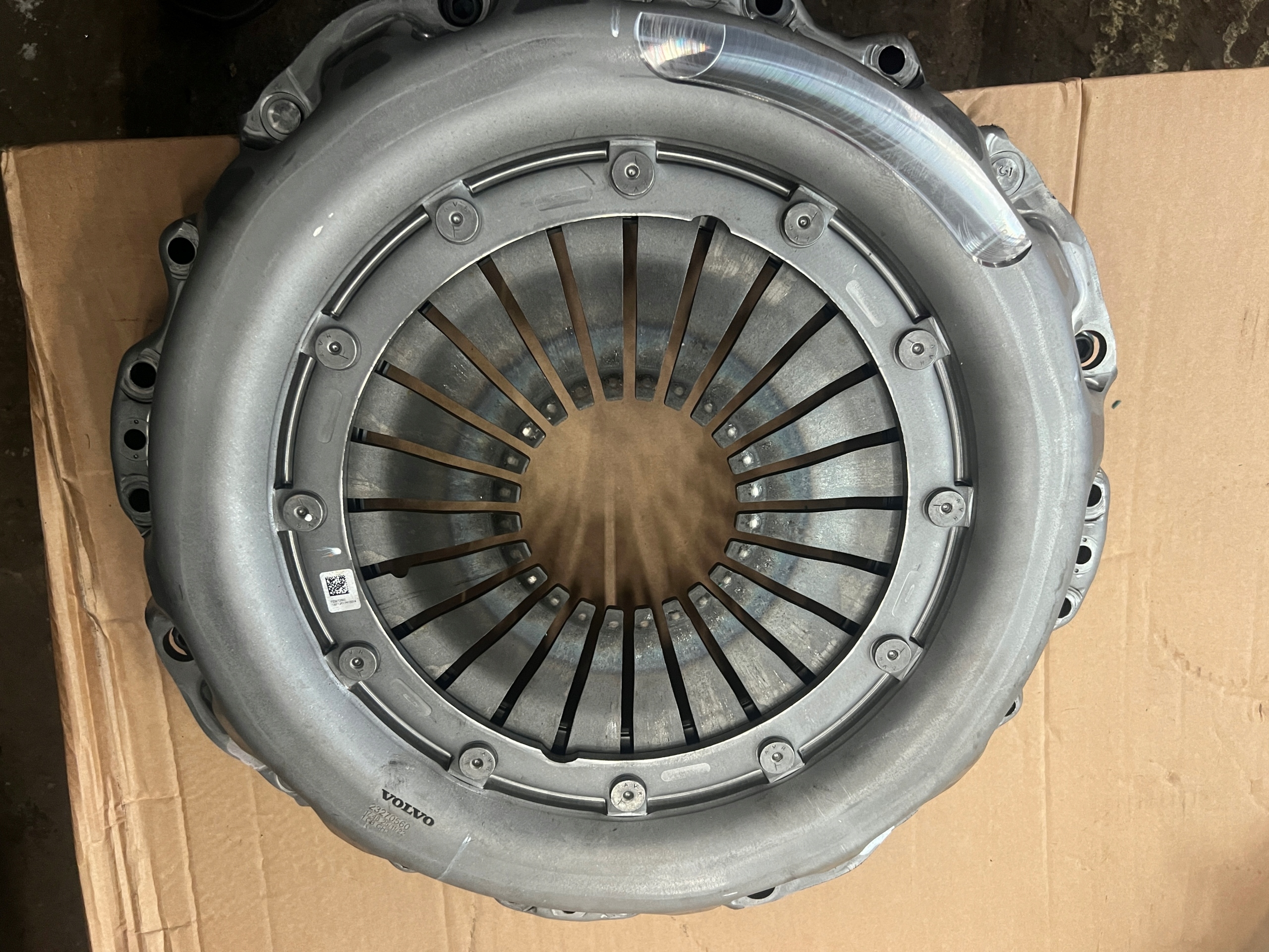 23270560 - Volvo FH4 FM4 BB AA-сцепление, комплект (новый).