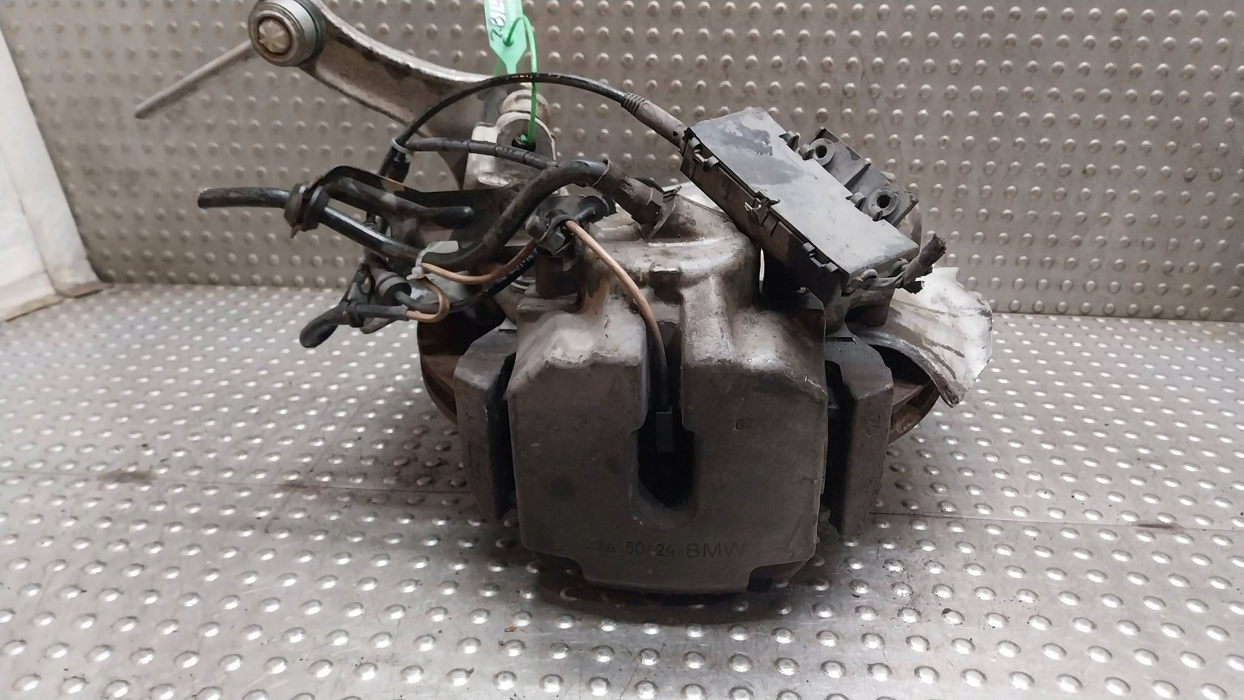 otoč čepu třmen levý předek KPL 6760953 BMW E60 E61