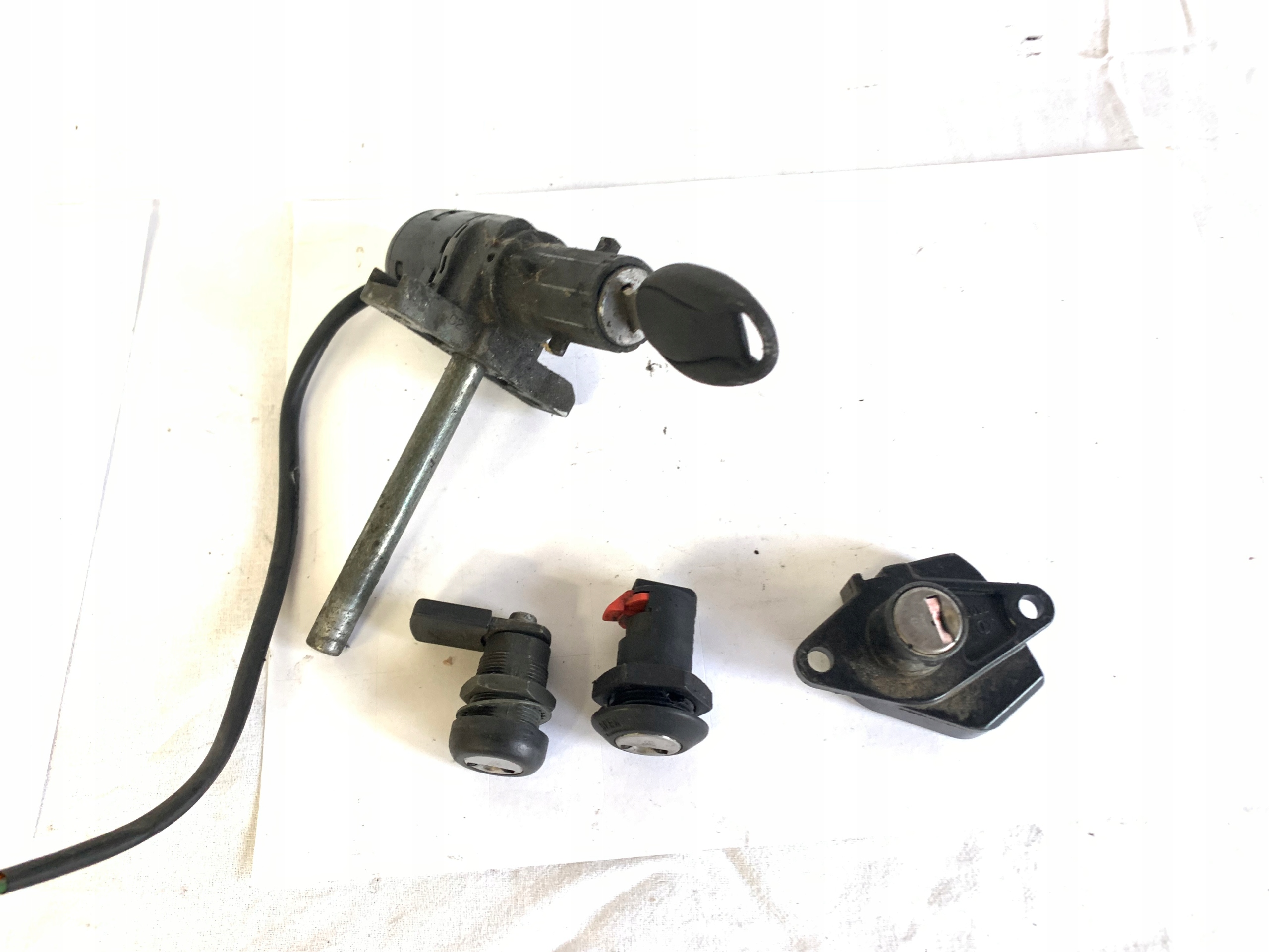 123443256 - aprilia atlantic 125 ключ запалювання