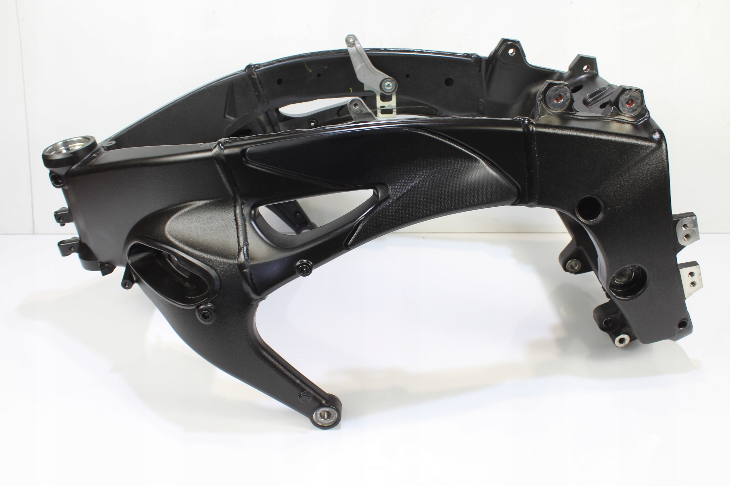 32456754356789997654323455693 - YAMAHA YZF-R1 RN22 09-15 рама + документы 2012 года