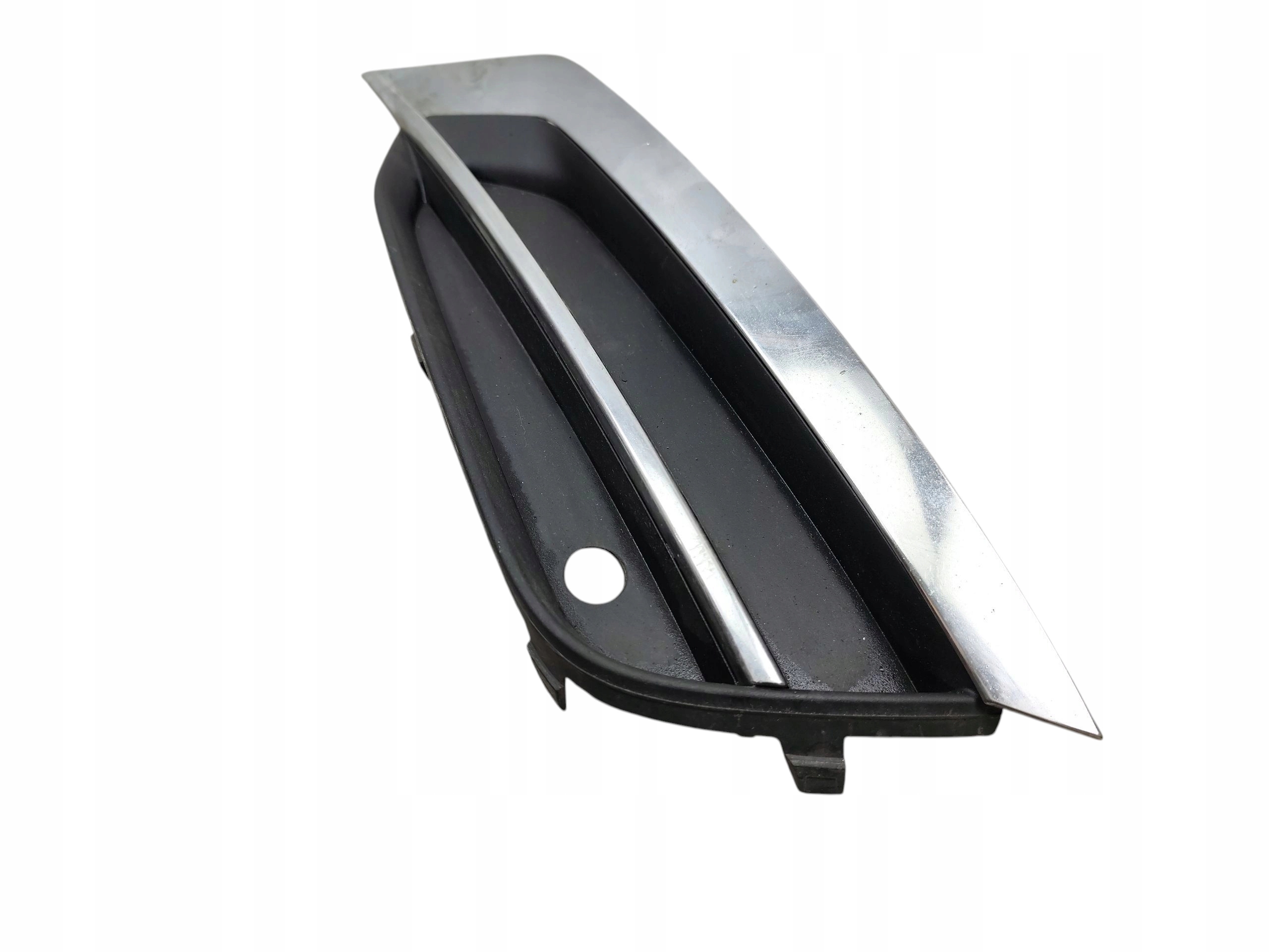 grid of a bumper right VOLVO S90 (2016-2020) 31425447