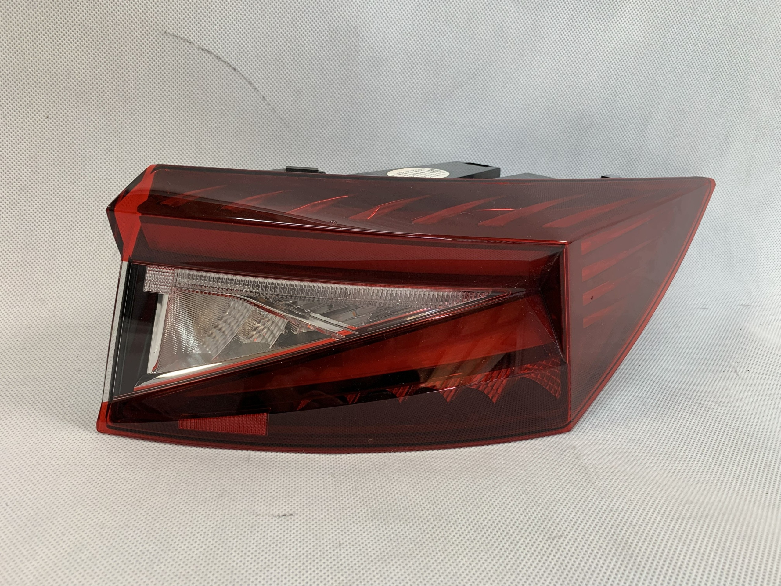 light right rear Skoda Enyaq iV 5LA945208C 07.26