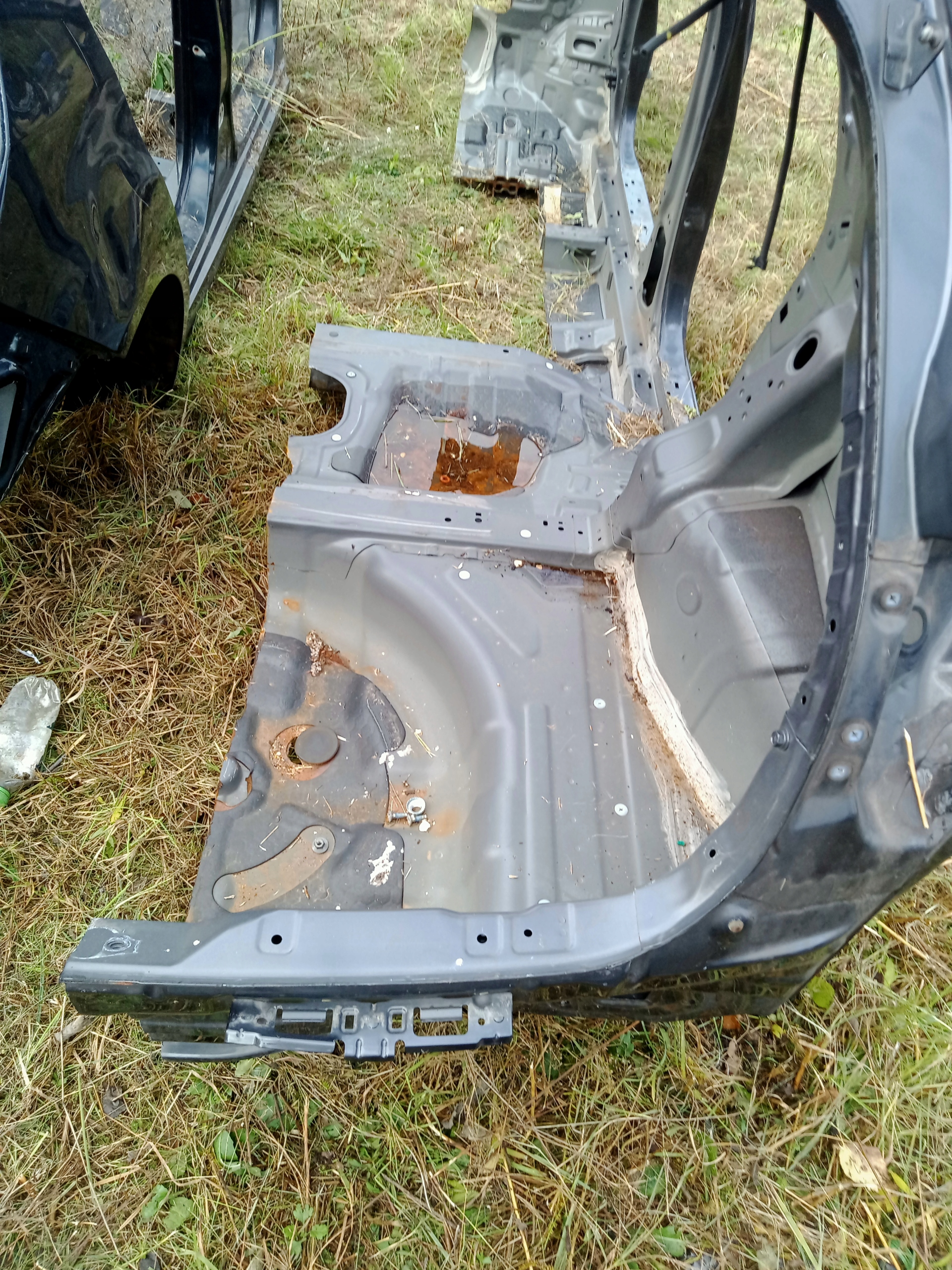 KIA CEED II HB LONGHERONE parafango Destra posteriore posteriore 2012