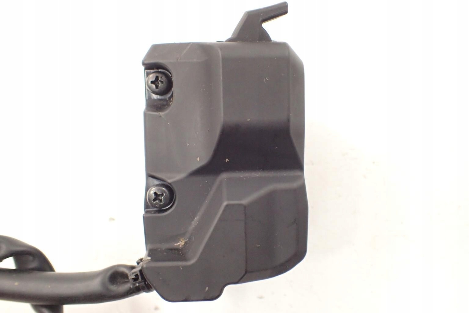 Honda CB 1000 R SC80 2021- Przełącznik lewy Numer katalogowy części 136054-1111