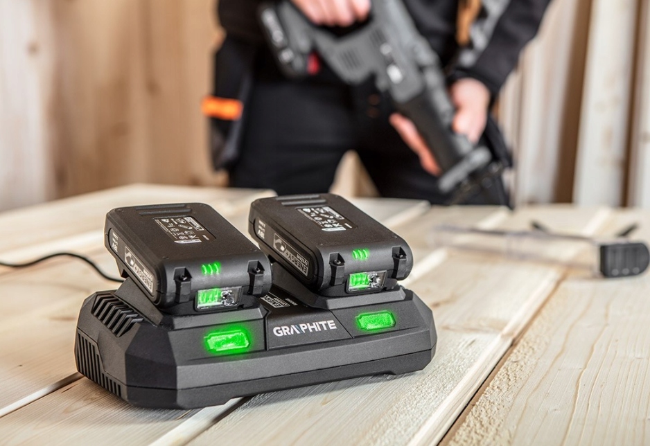 GRAPHITE ŁADOWARKA PODWÓJNA DO AKU ENERGY+ 58g085 Marka Graphite