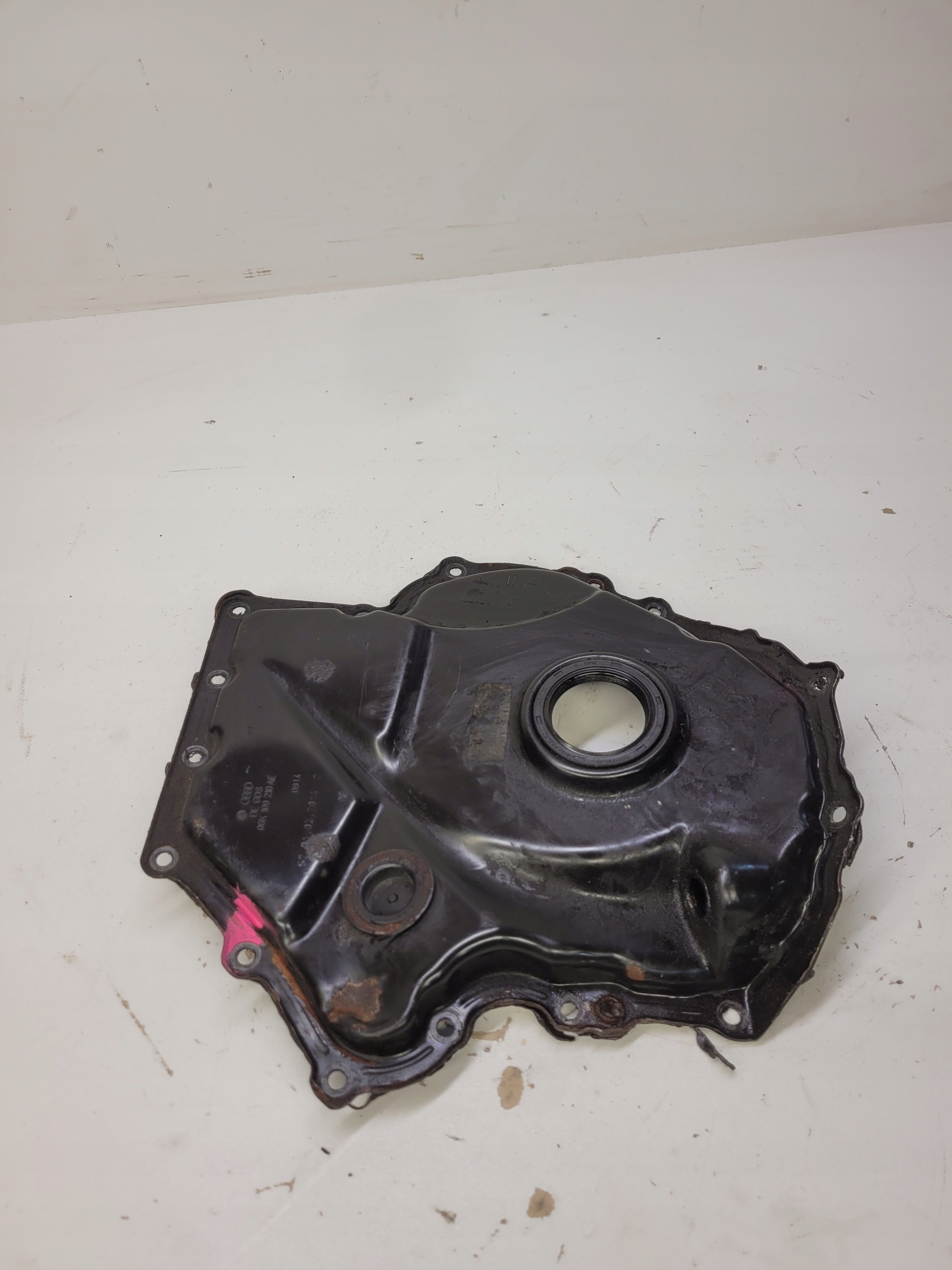 COUVERCLE CARTER DISTRIBUTION AUDI A4 A5 2.0 TFSI 06K109210AE