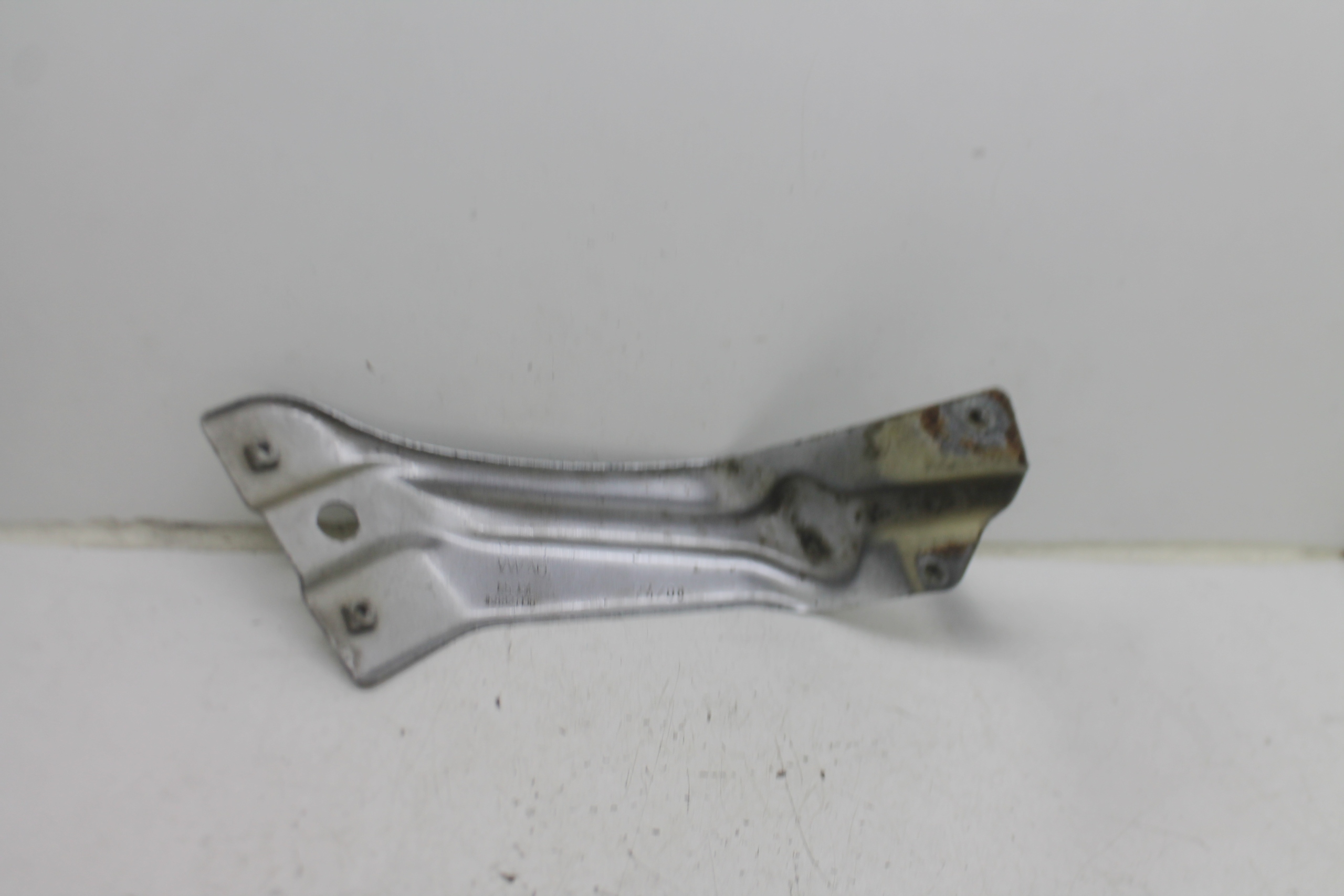 Console Support Support plaque Aile Droite Avant 1K8821136 VW