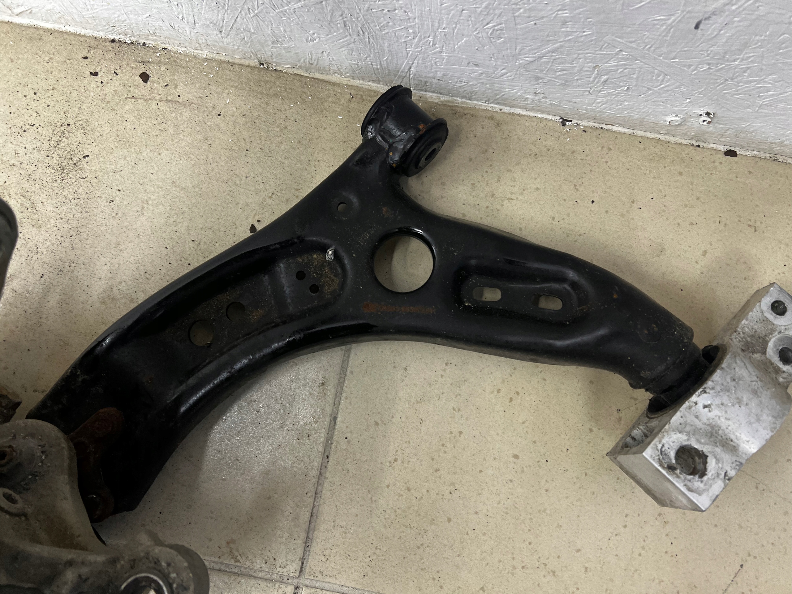 swing complete left front VW PASSAT B7 3AA 1.4 TSI 3C0413031AT