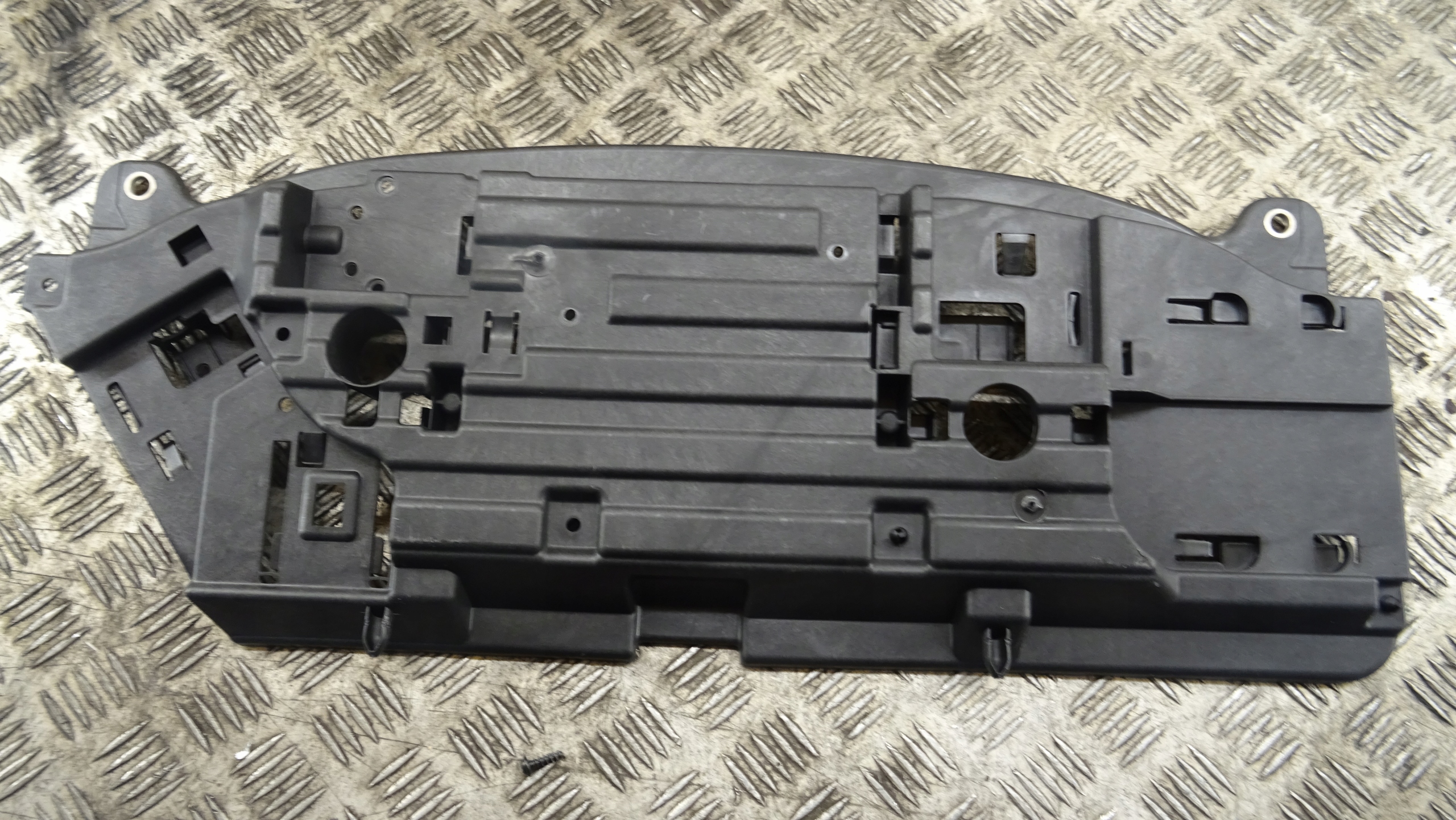 bracket holder MODULU MERCEDES W212 A2125453247 NR M699