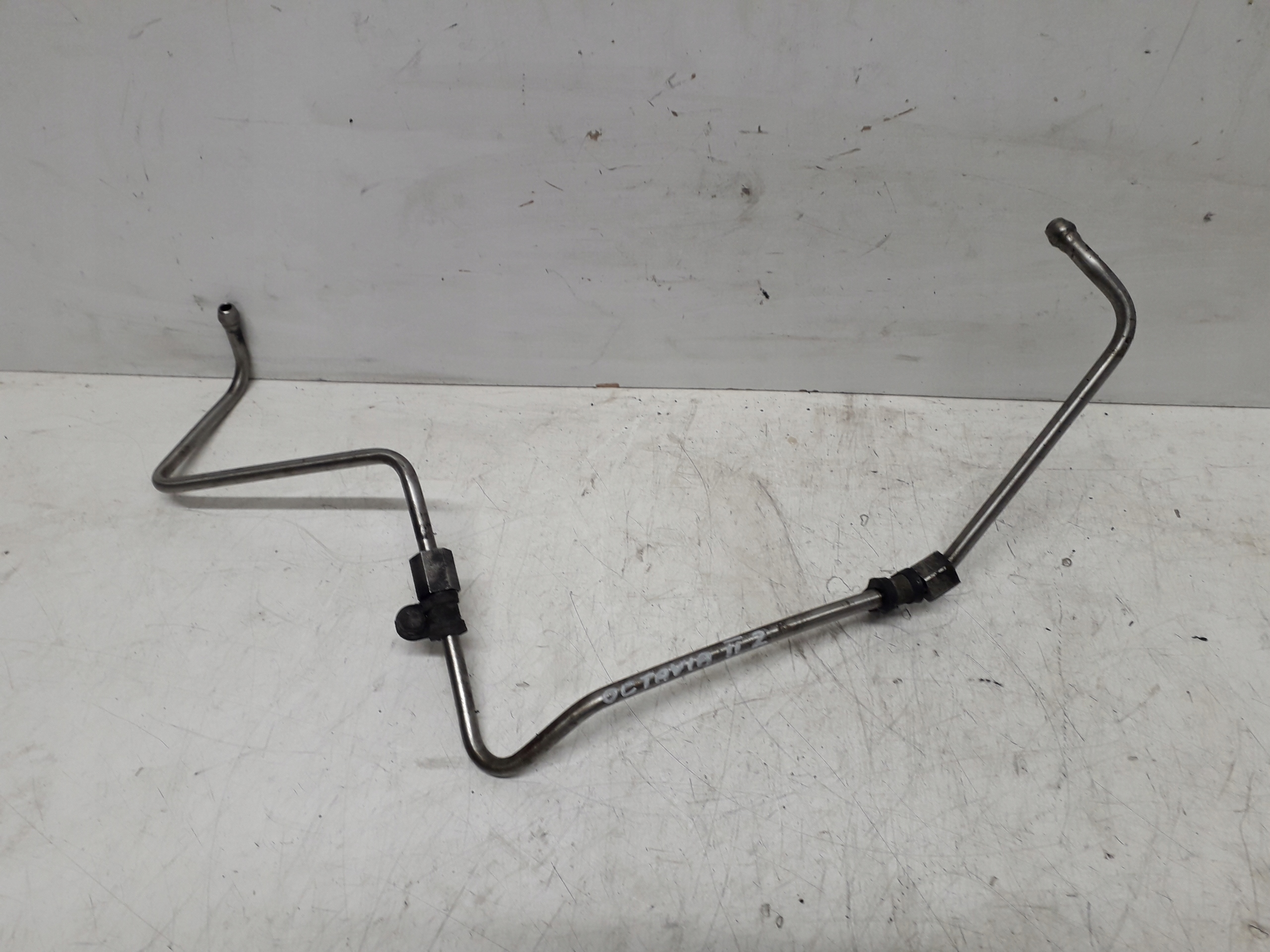 SKODA OCTAVIA 2 II 04- 1.9 TDI RURKA PRZEWÓD OLEJU SMAROWANIA TURBINY