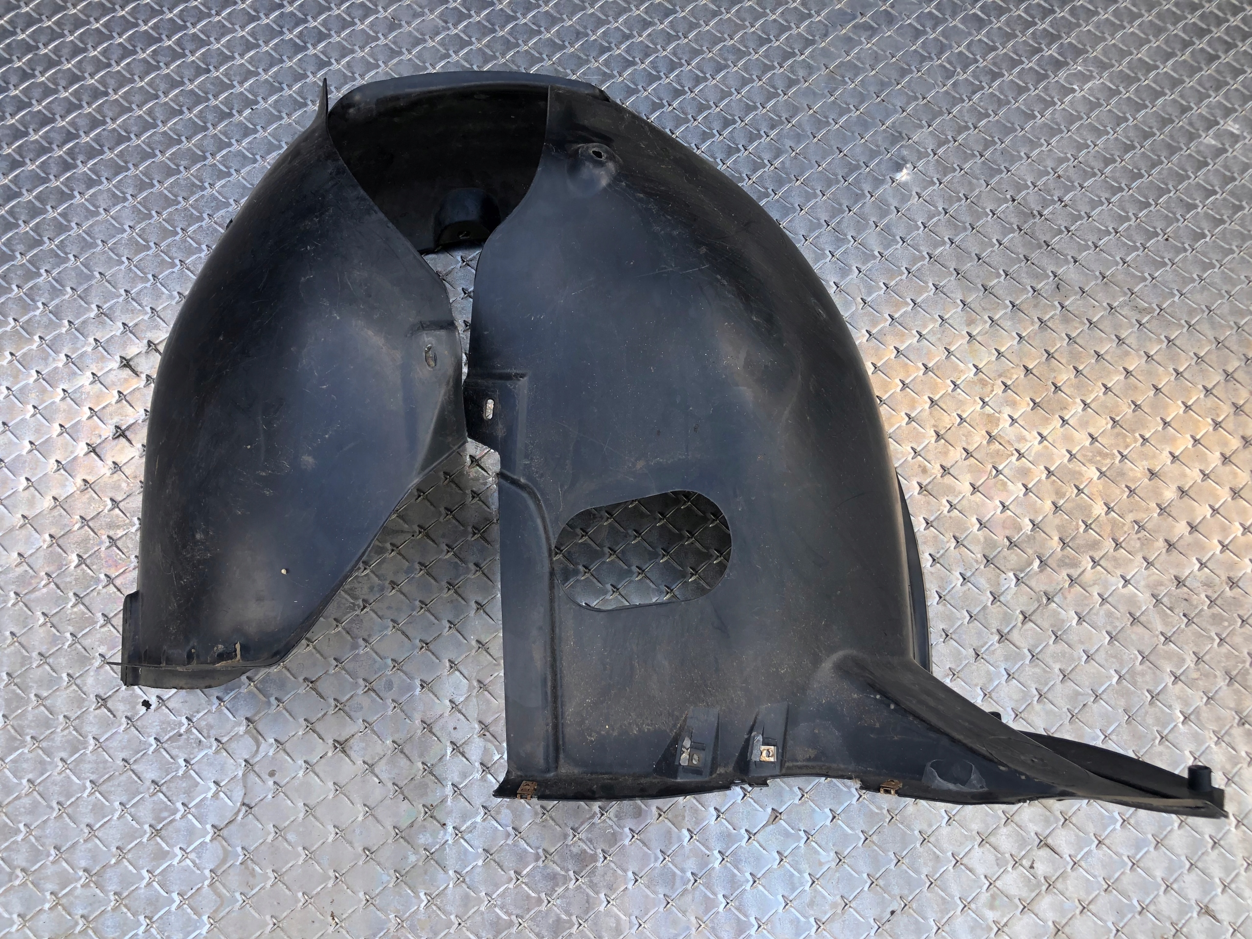 mudguard left front SEAT LEON II