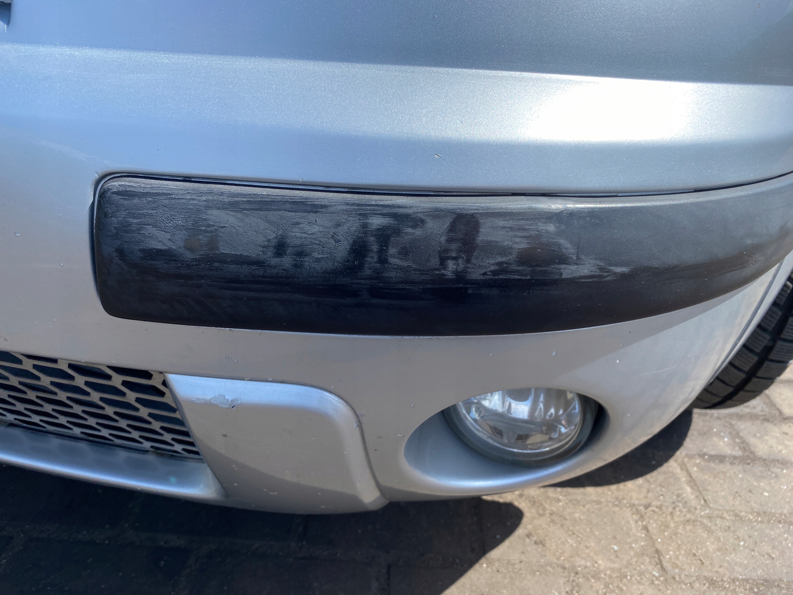 frontstoßstange vorne Citroen C3 Plurier 03-09 code lakieru EZRC