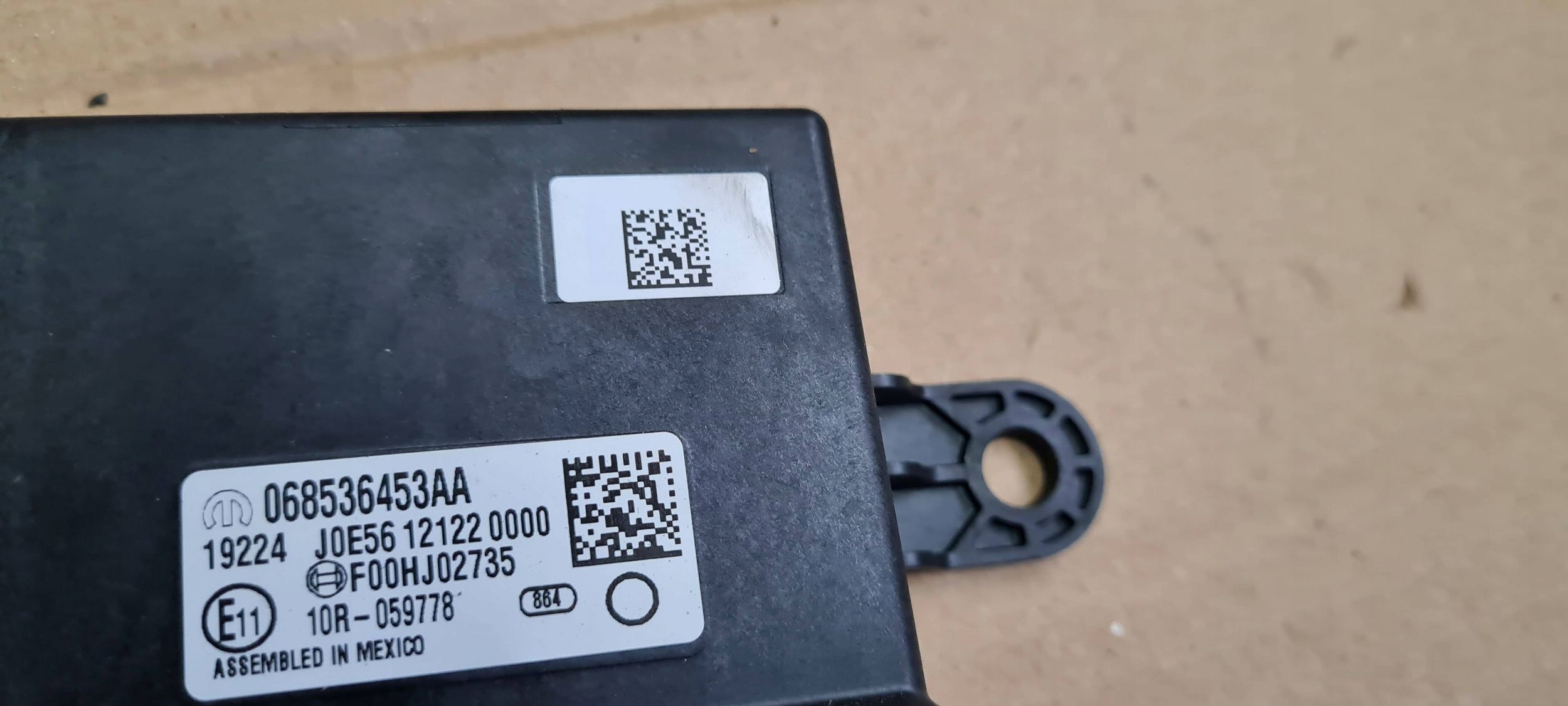 Chrysler Pacifica 2022 module control unit GATEWAY 68536453AA