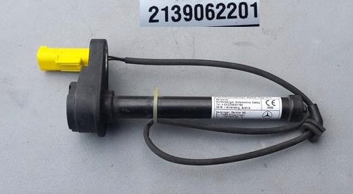 NABÓJ PIROTECHNICZNY MASKI MERCEDES E 213 W213 2139062201