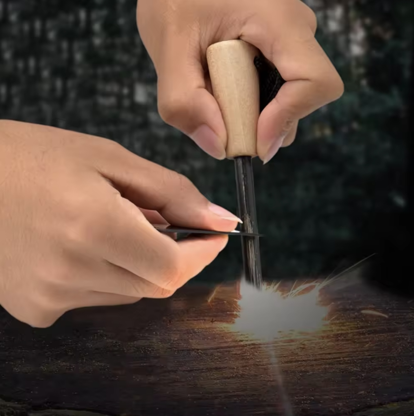 KRZESIWO MAGNEZOWE WOJSKOWE DO OGNISKA DO ODPALANIA SURVIVAL BIWAK OGNISKO Model krzesiwo z drewnianym uchwytem na biwak