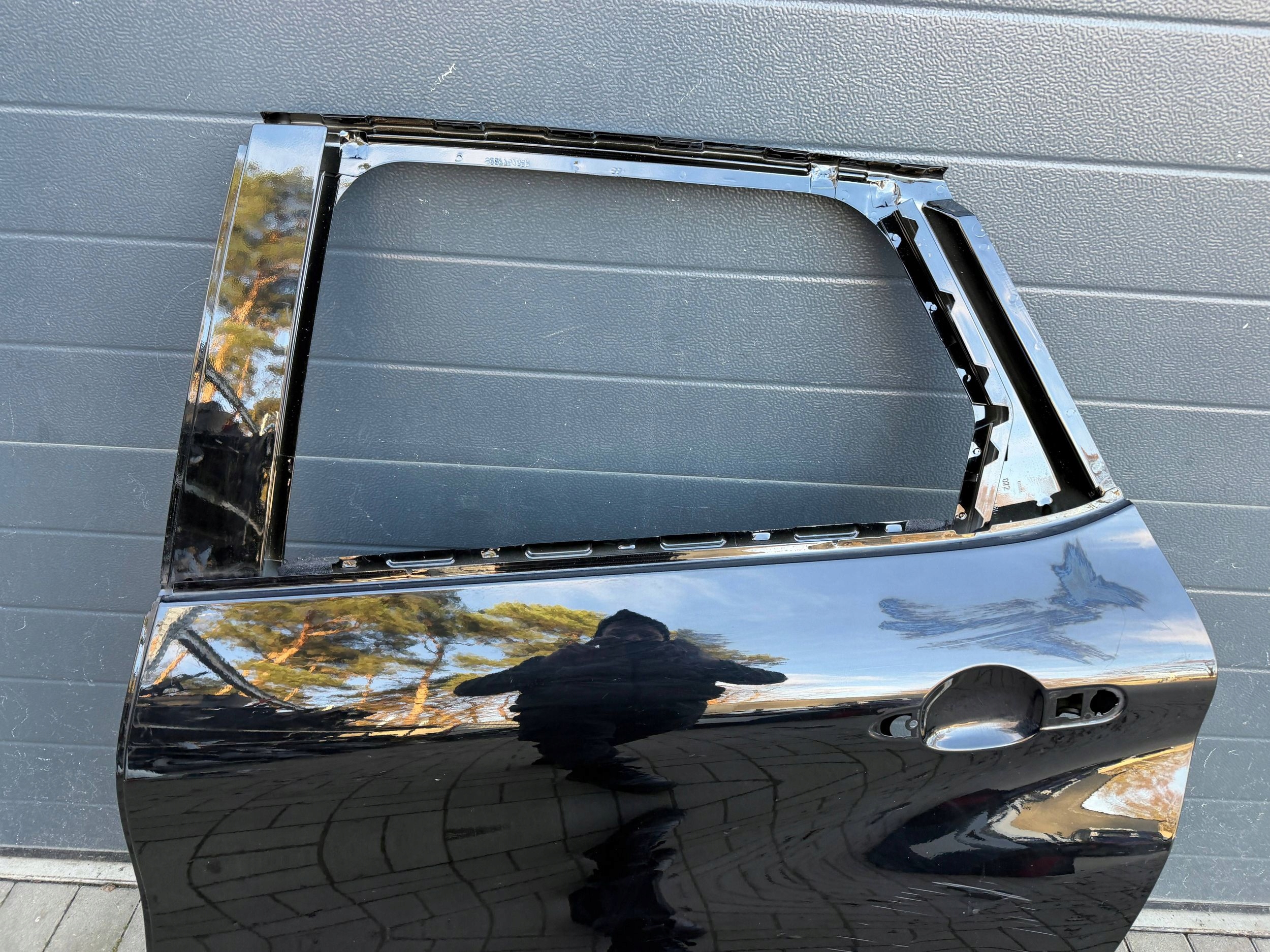 Renault Captur 1 and door rear part left rear. left