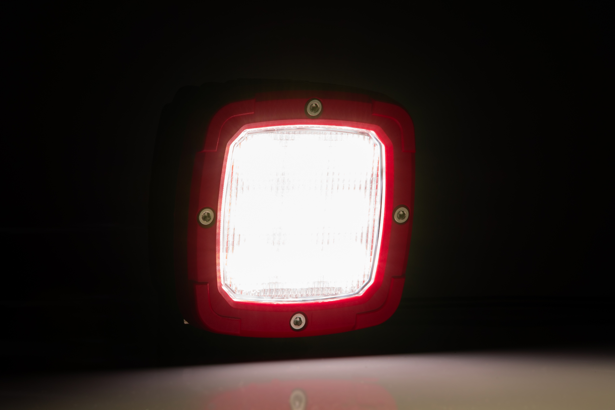 LAMPA HALOGEN ROBOCZY LED 4100LM FRISTOM FT-360 EAN (GTIN) 5907556015876