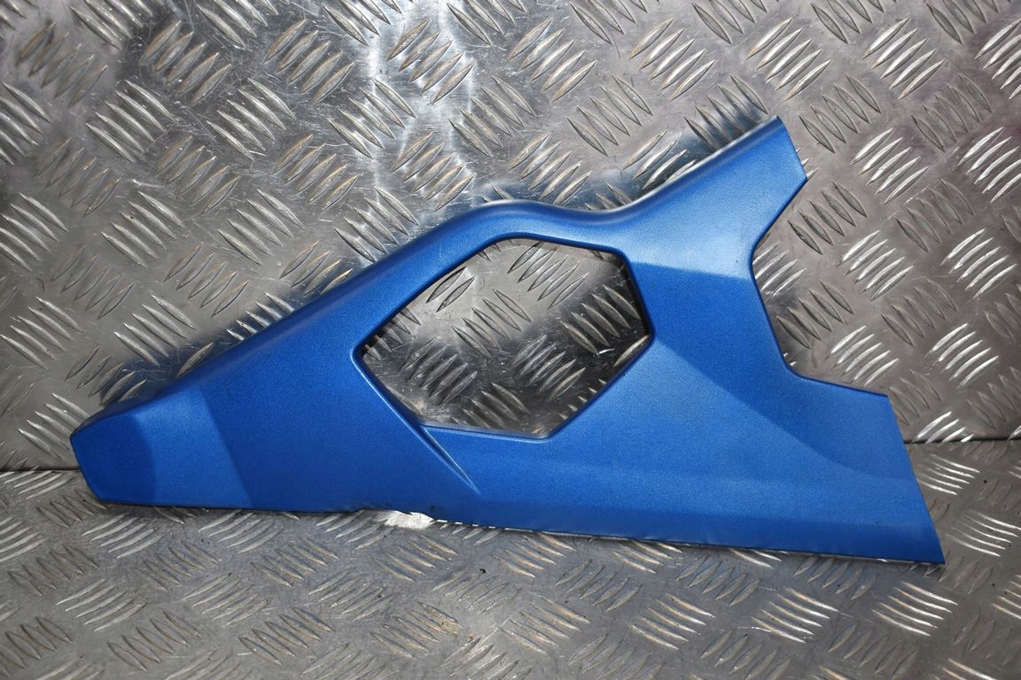 CAN AM SPYDER ST OSŁONA WAHACZA LEWY GÓRNY