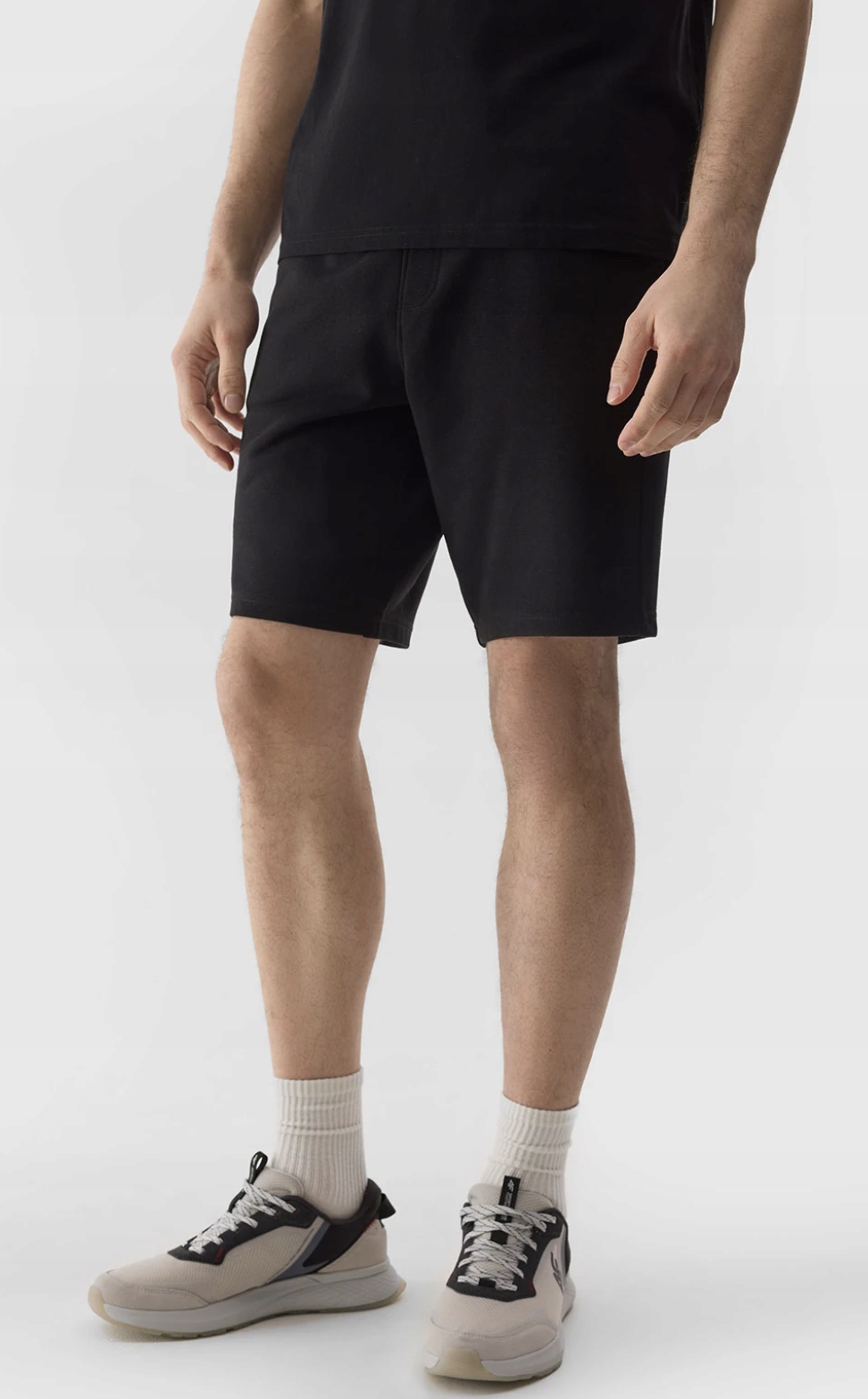 NOWE SPODENKI MĘSKIE 4F SZORTY KRÓTKIE 4FWSS24TSHOM284-20S r.XXL Model 4FWSS24TSHOM284-20S