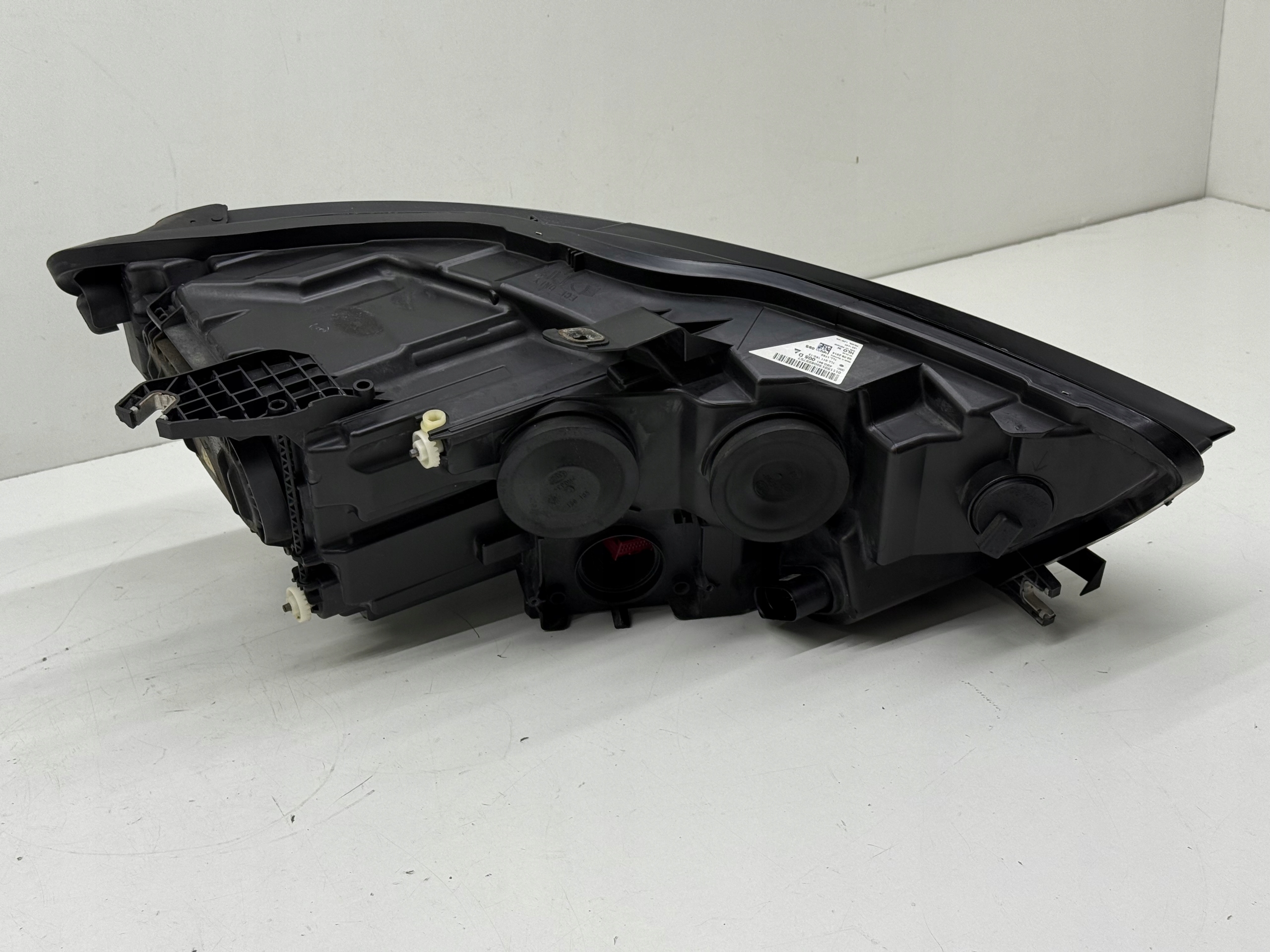 AUDI A6 C7 light reflektor left front BI-XENON XENON original!