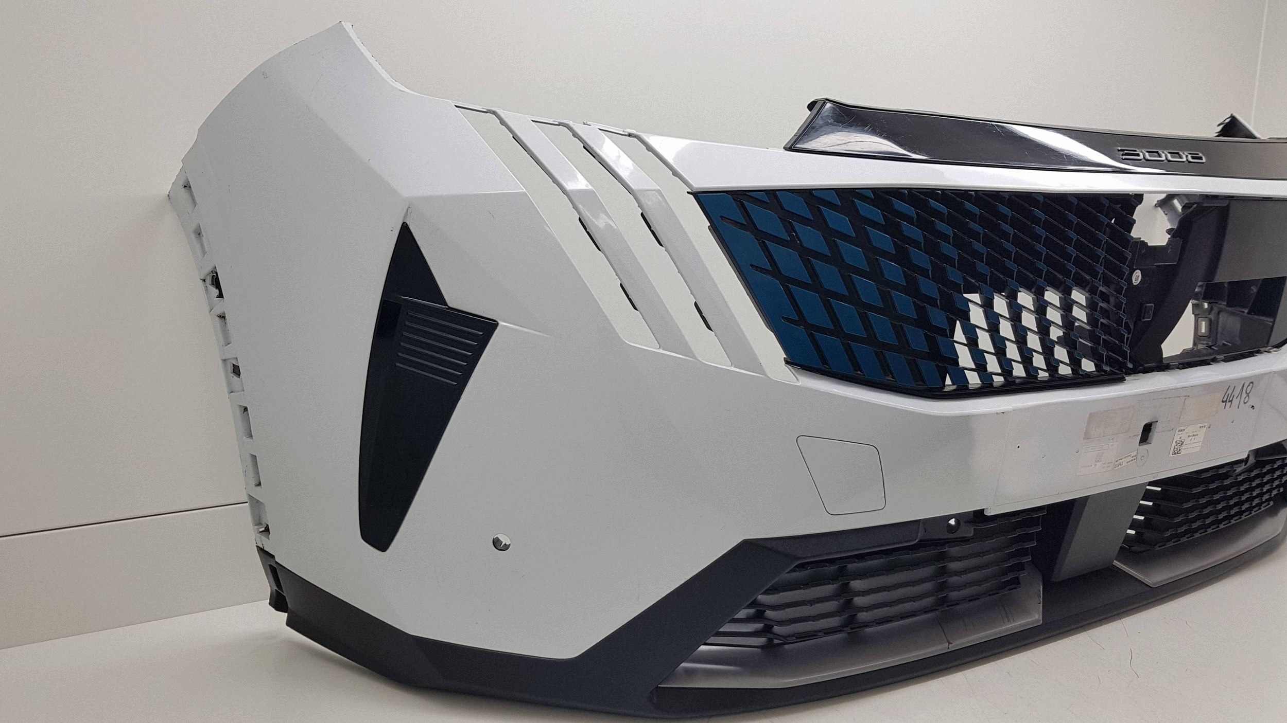 PEUGEOT 3008 III 2024 bumper front 9846491180
