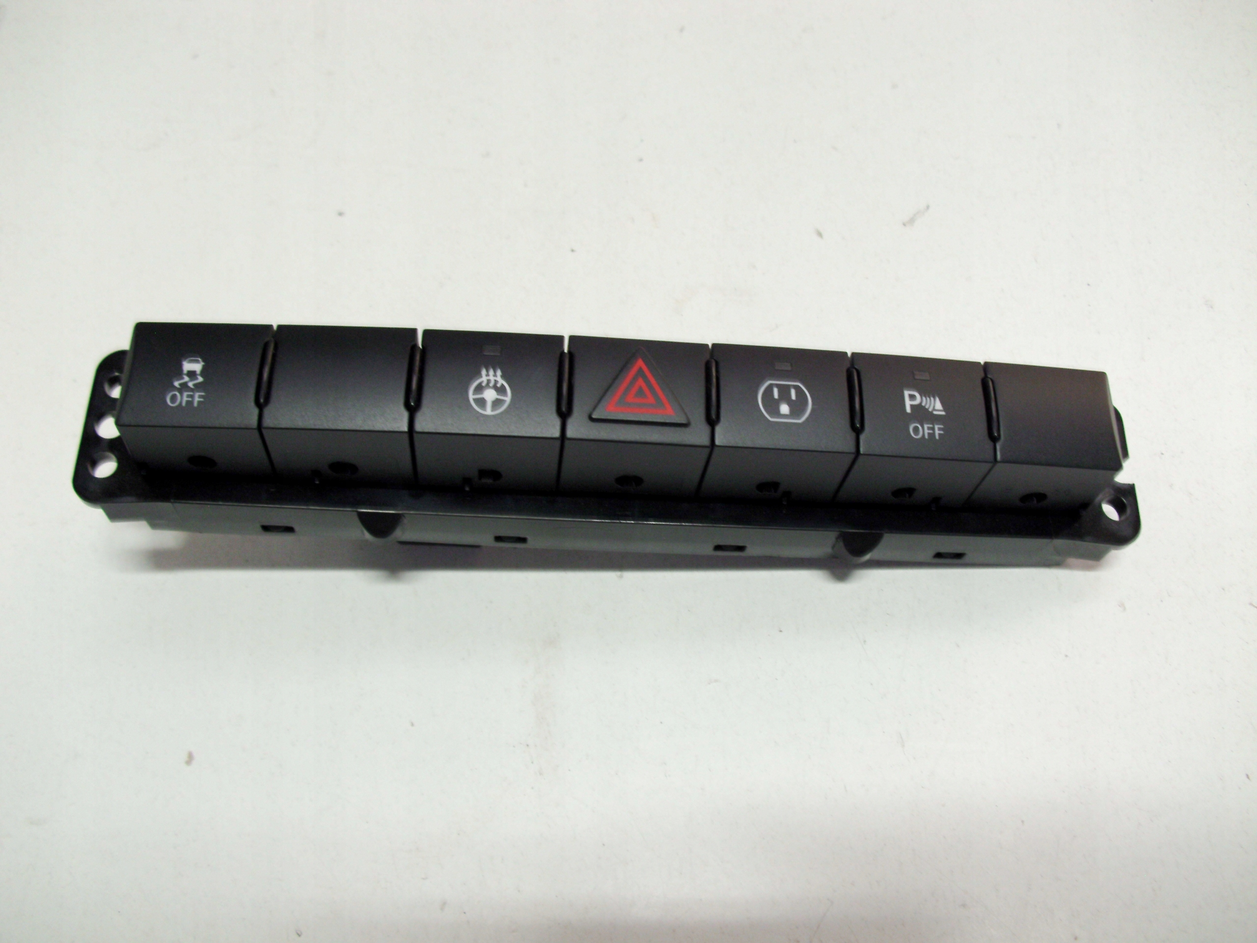 PANEL STEROWANIA JEEP GRAND CHEROKEE WK2 LQ129 56046293AB za 150 zł z