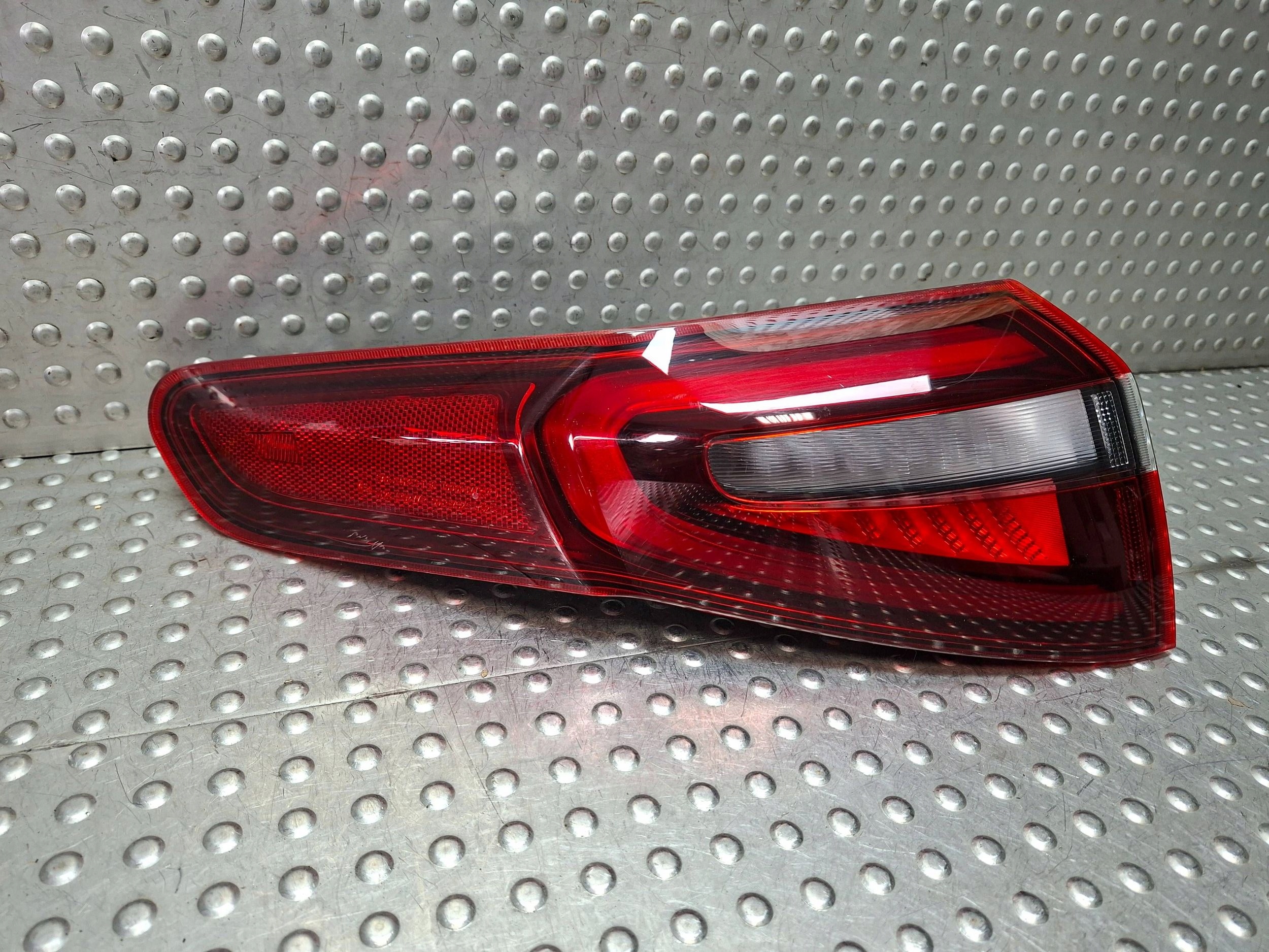 light rear part rear left ALFA ROMEO STELVIO 16-20 00505358080