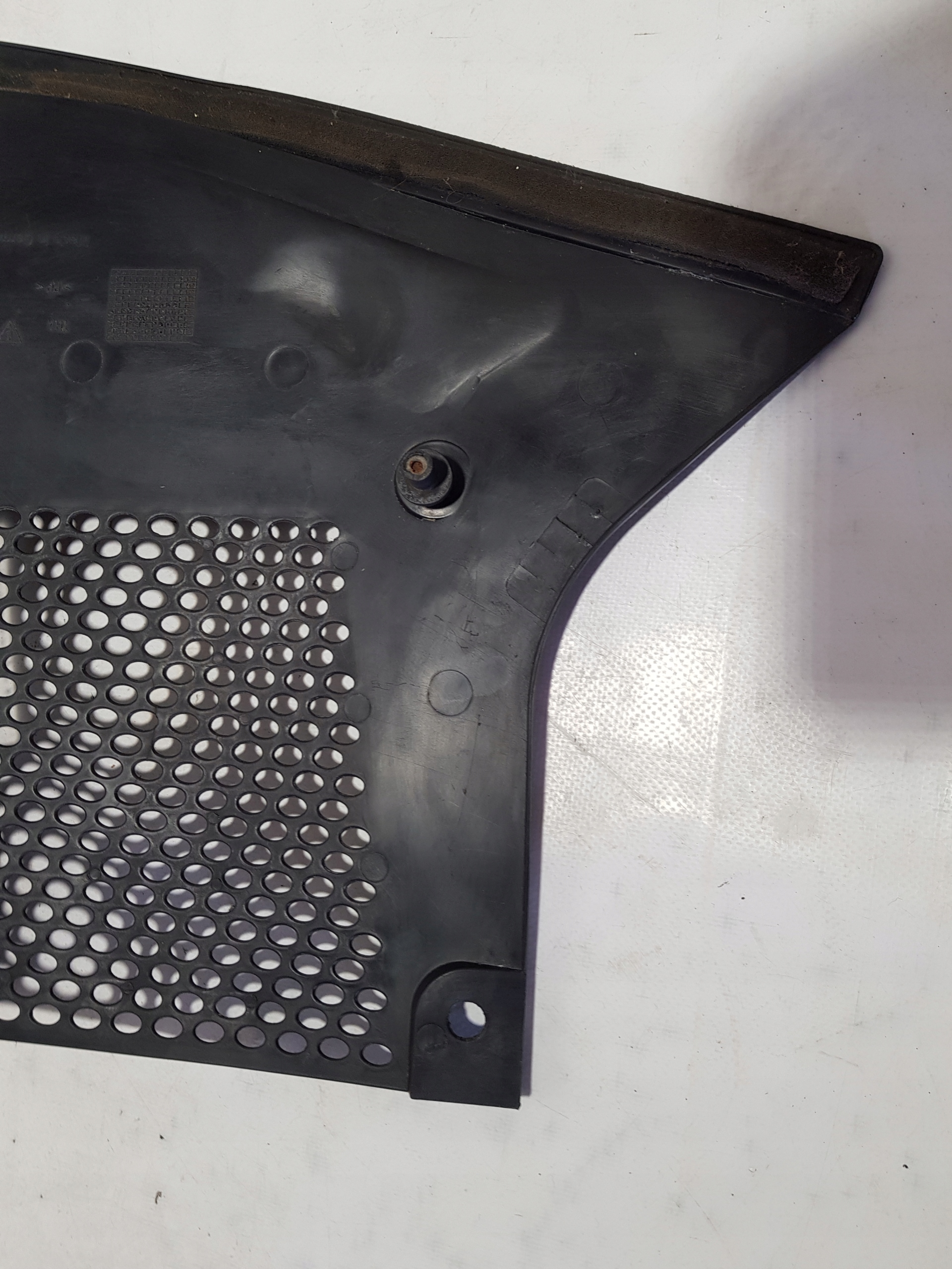cover under the window right PORSCHE BOXSTER 986 99657256201