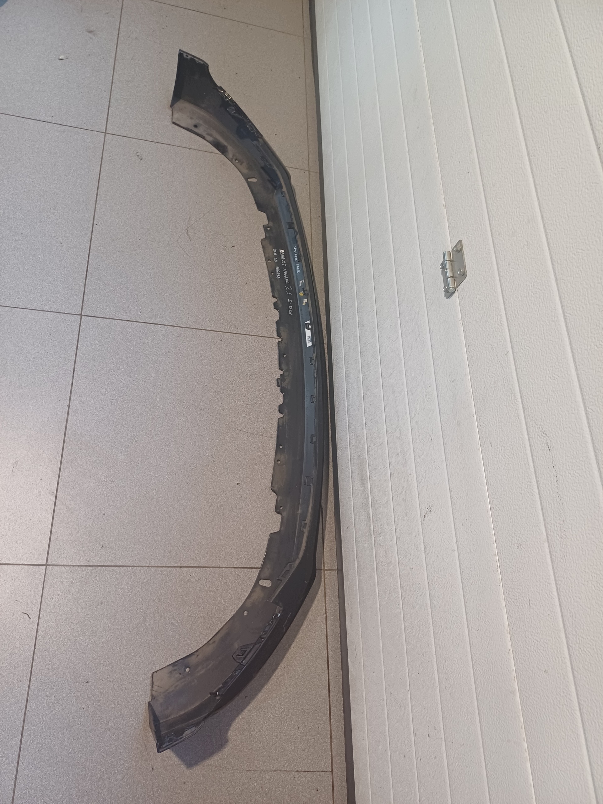 SPOILER of a bumper front front RENAULT MEGANE 5 V E-TECH 106892