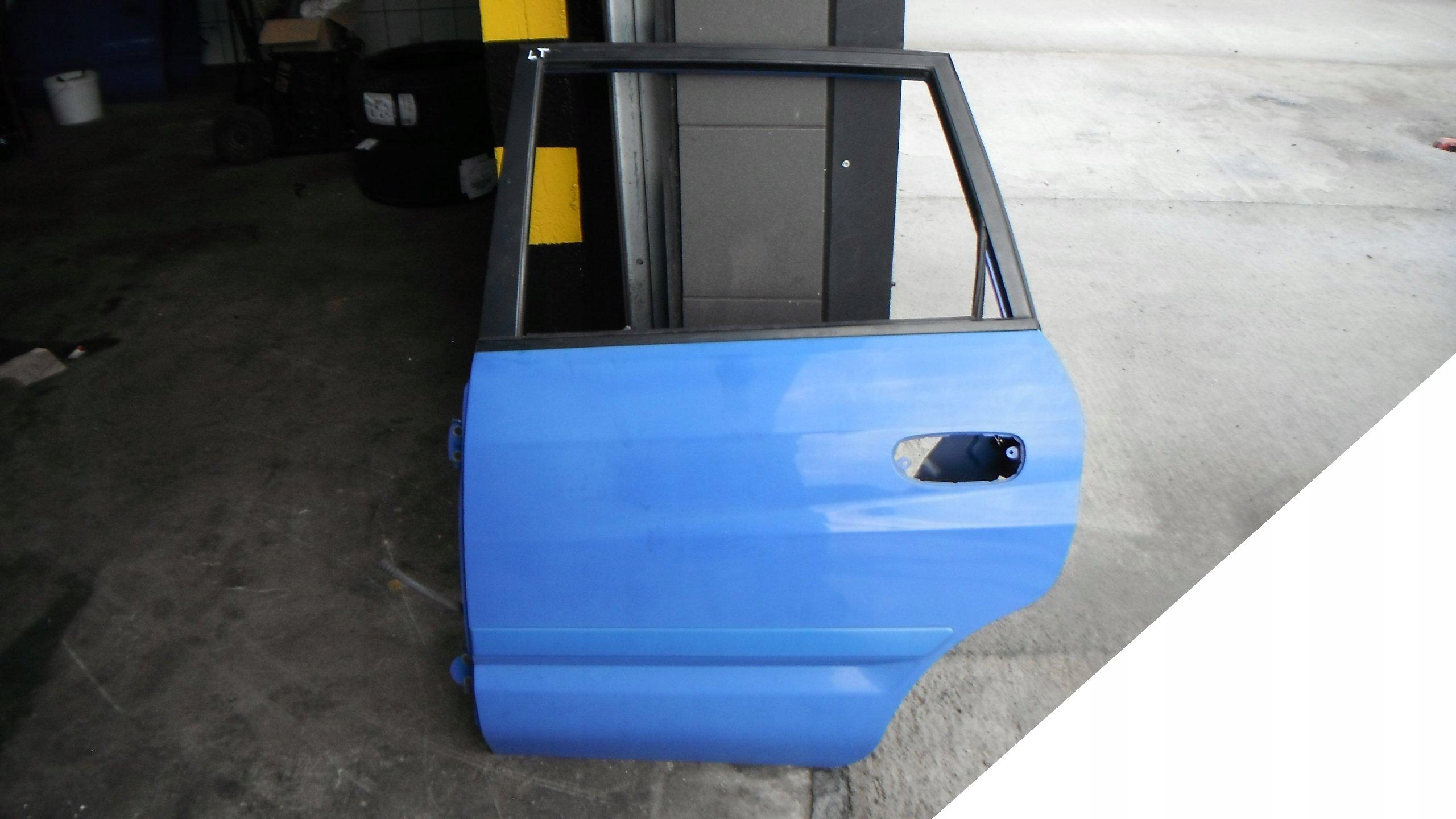 MITSUBISHI SPACE STAR 98-06 DRZWI LEWE TYLNE GOŁE