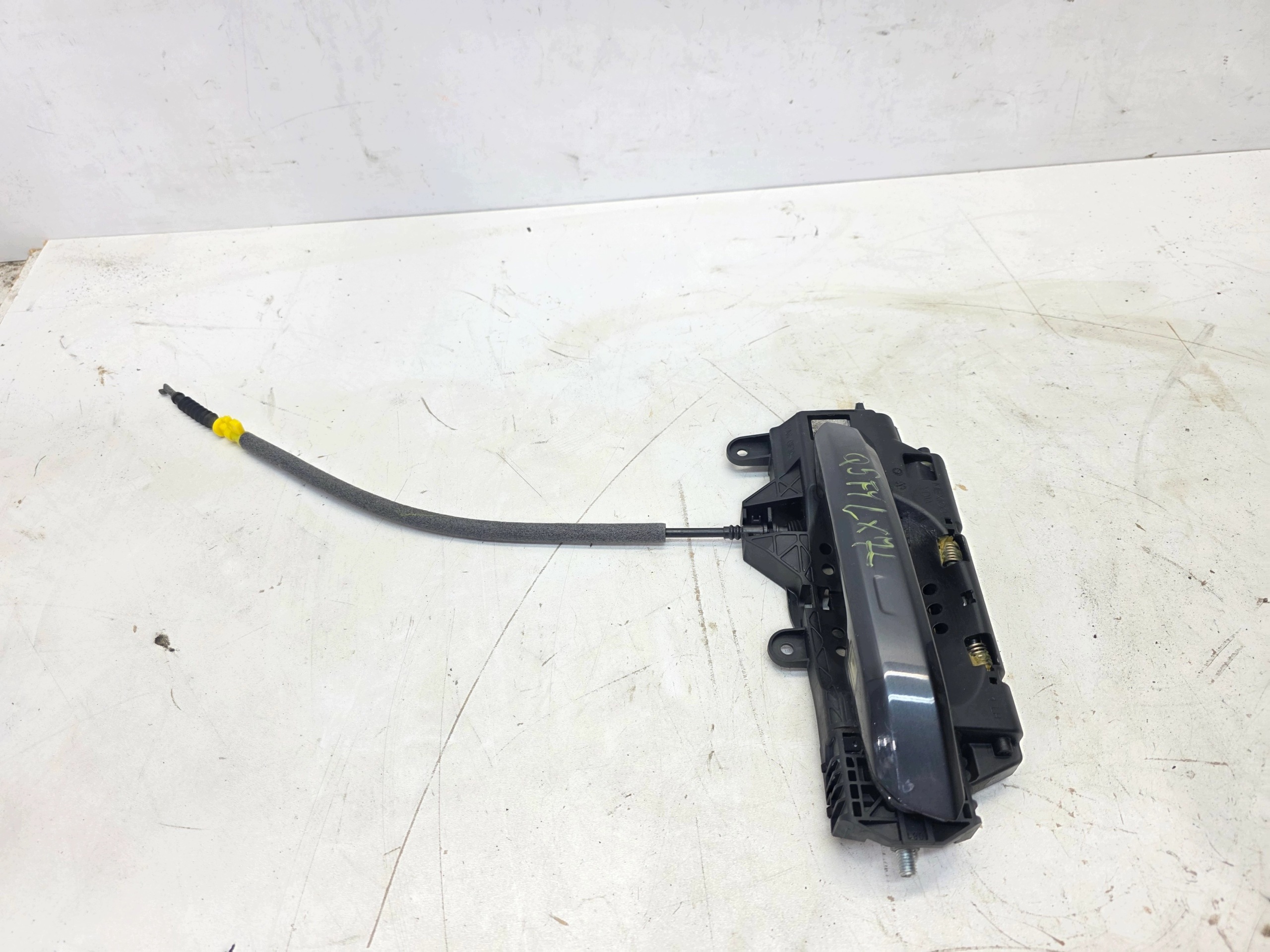 handle left LED KEEYLESS GO AUDI Q5 FY 80A837811 LX7L