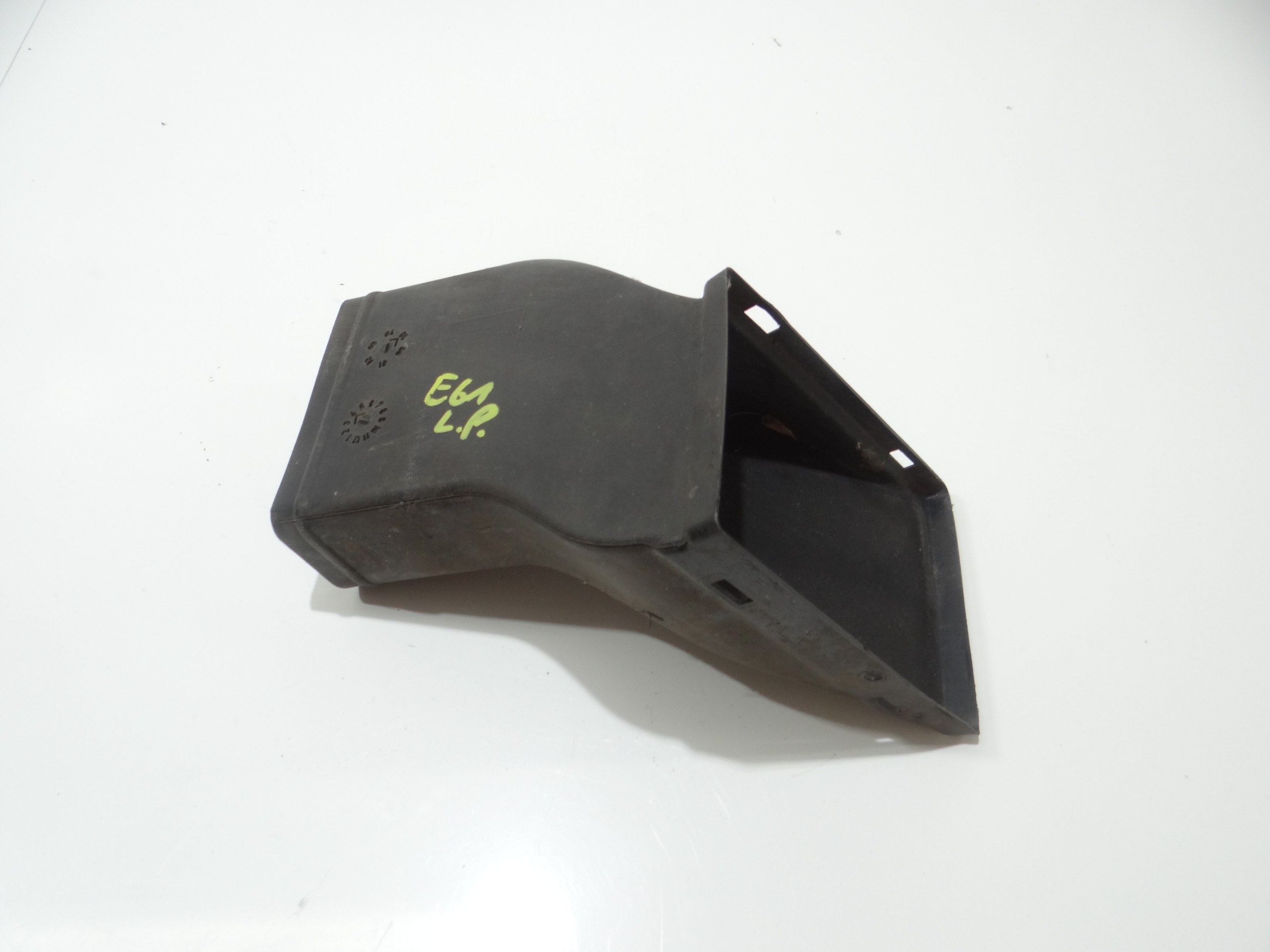 drain intake air TARCZY left BMW E60 E61 7033703