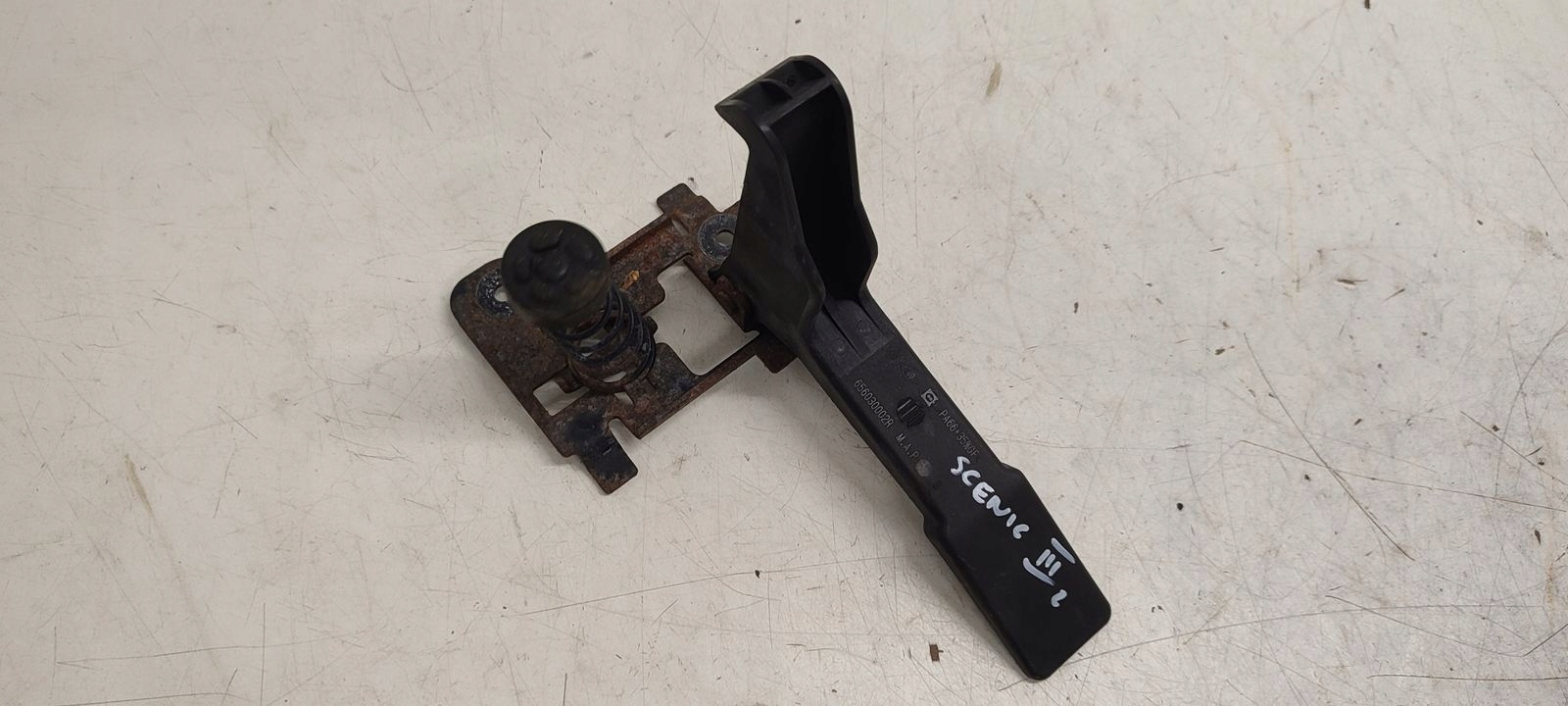 bonnet latch lock Renault Grand Scenic III 2,0 DCI
