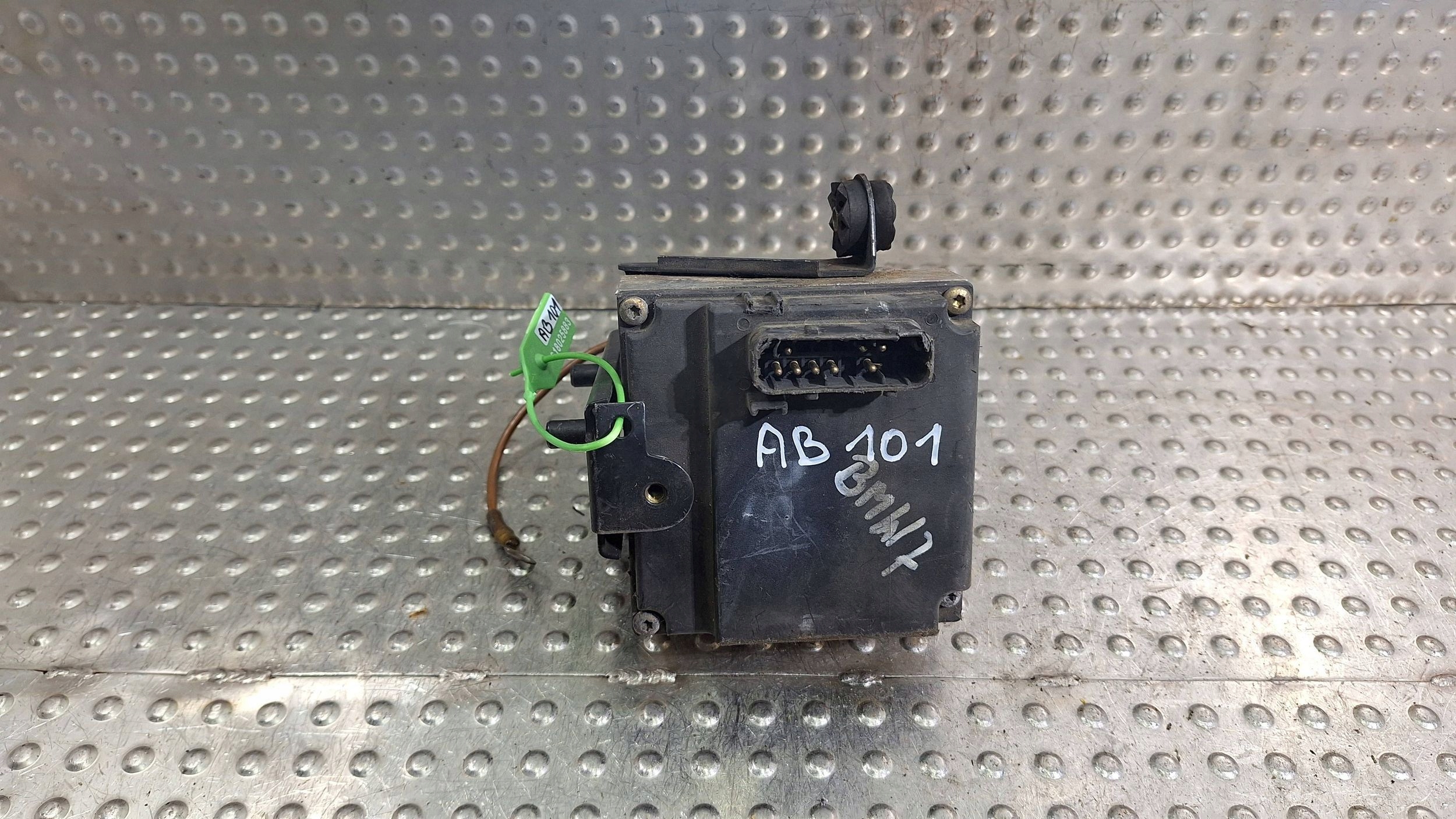 pump control unit ABS 0265213010 1163025 BMW E34