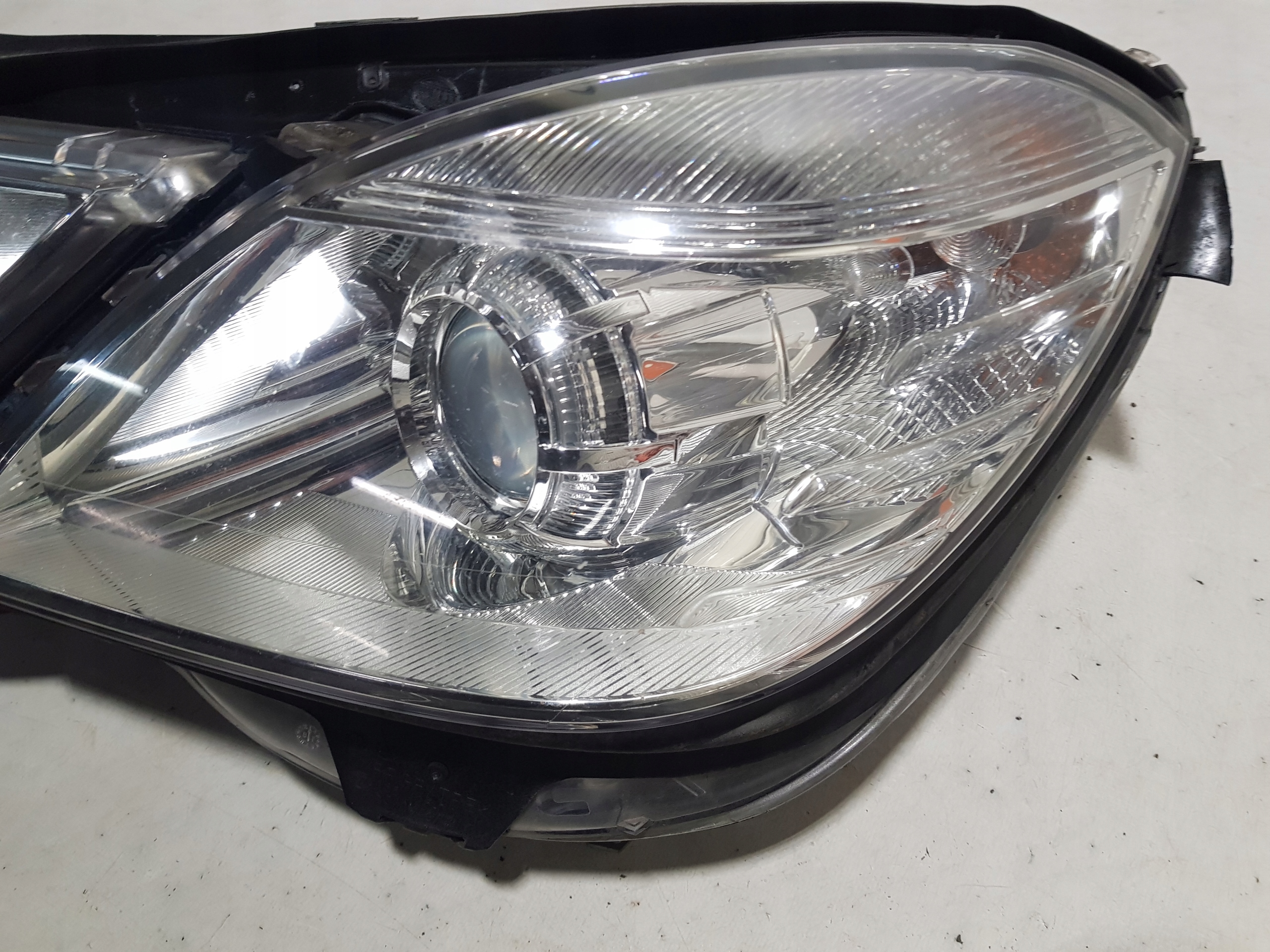 MERCEDES W212 light H7 left front UK