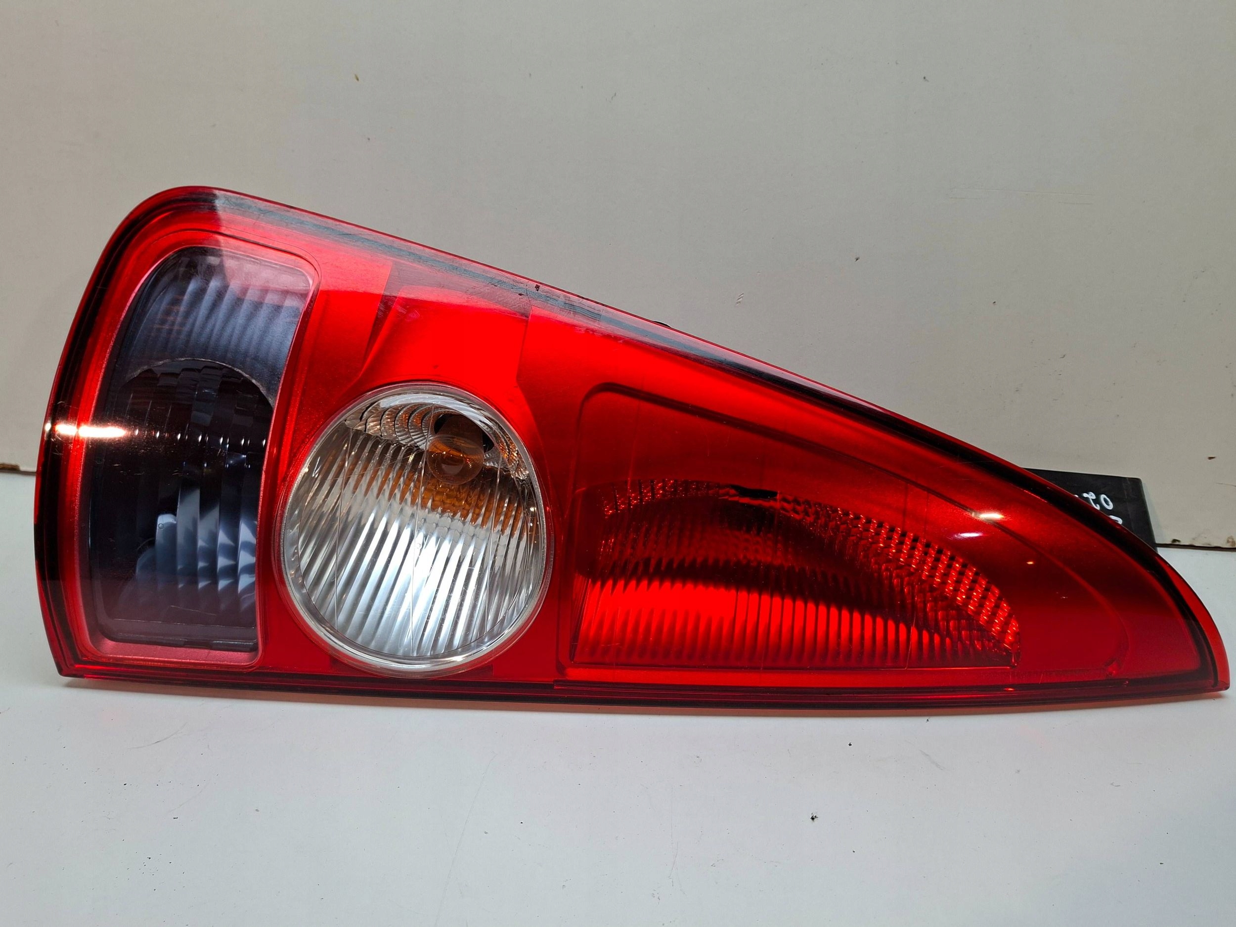 light rear left 8200027153 RENAULT ESPACE IV 2003-2006