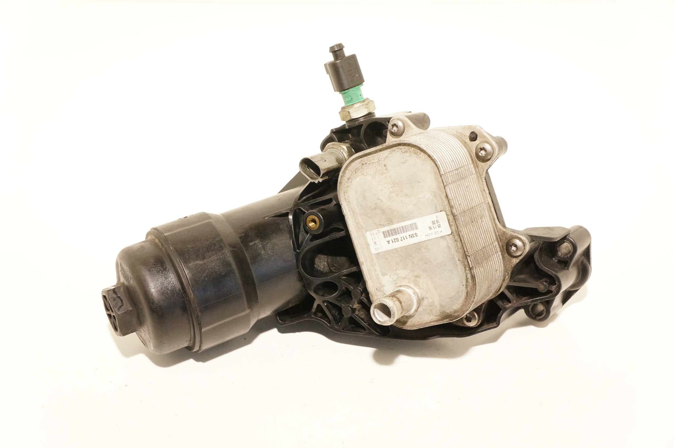 PODSTAWA FILTRA OLEJU A4 B9 A5 2,0TDI 03N115389M