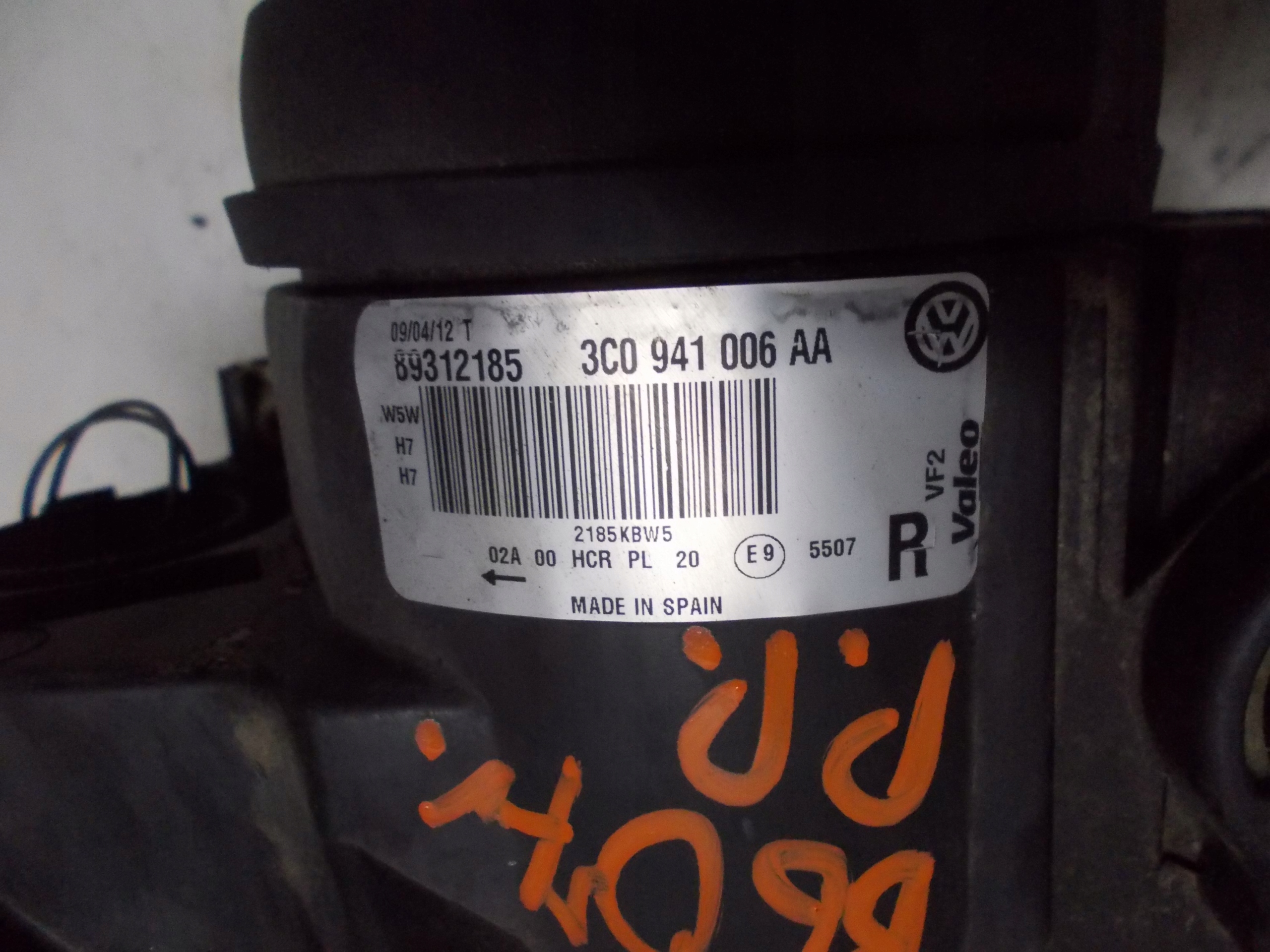 VW PASSAT B6 KOMBI 1.9 TDI 07R light right front 3C0941006AA