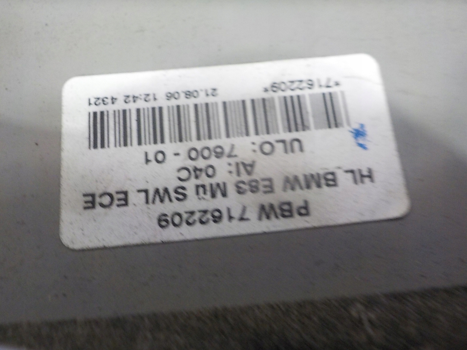 BMW X3 E83 LIFT light left rear left rear part