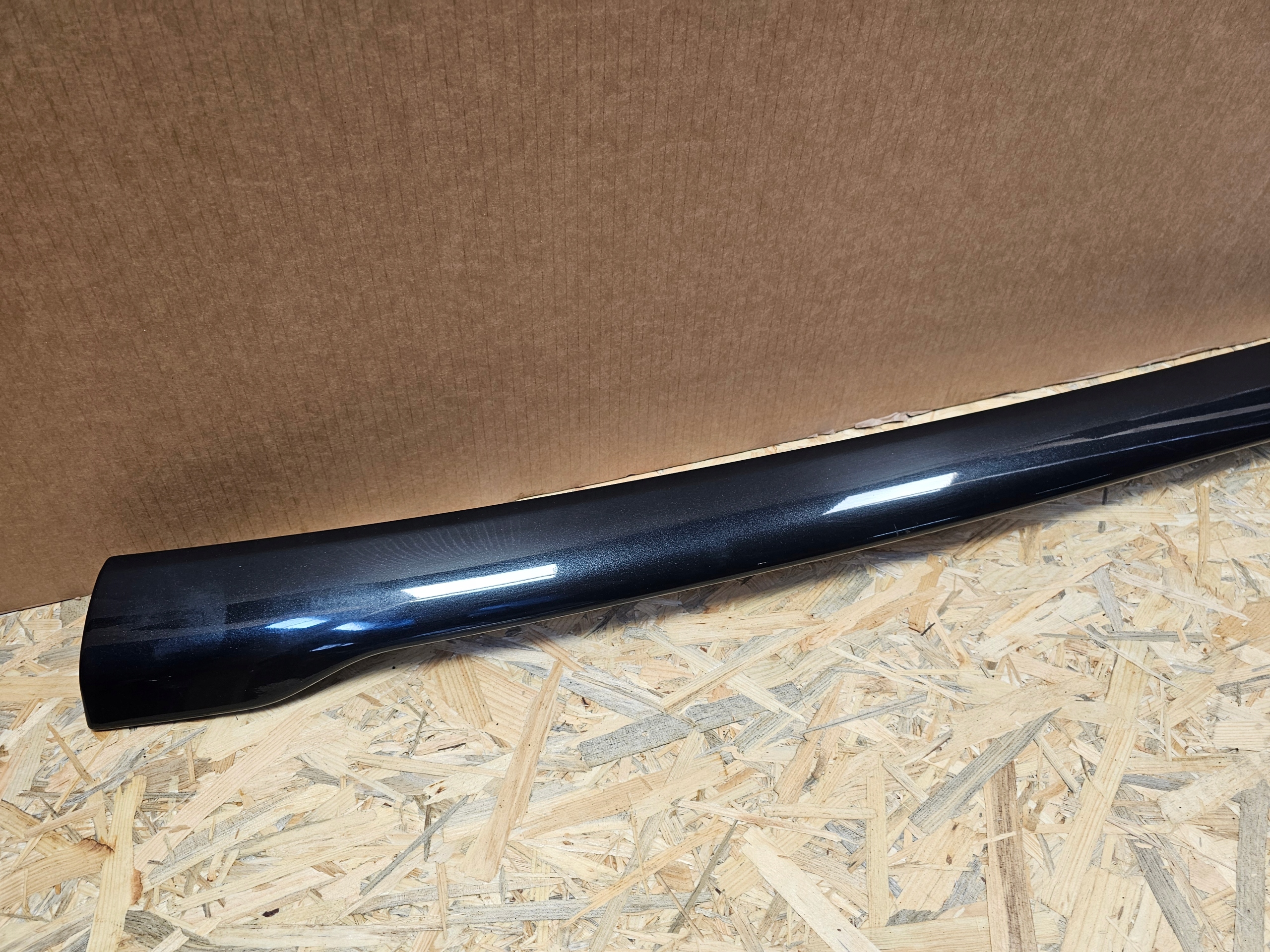 OPEL ZAFIRA C SŁUPEK OSŁONA SŁUPKA LEWA LISTWA SZYBY CZOŁOWEJ Z22C Producent części Opel OE