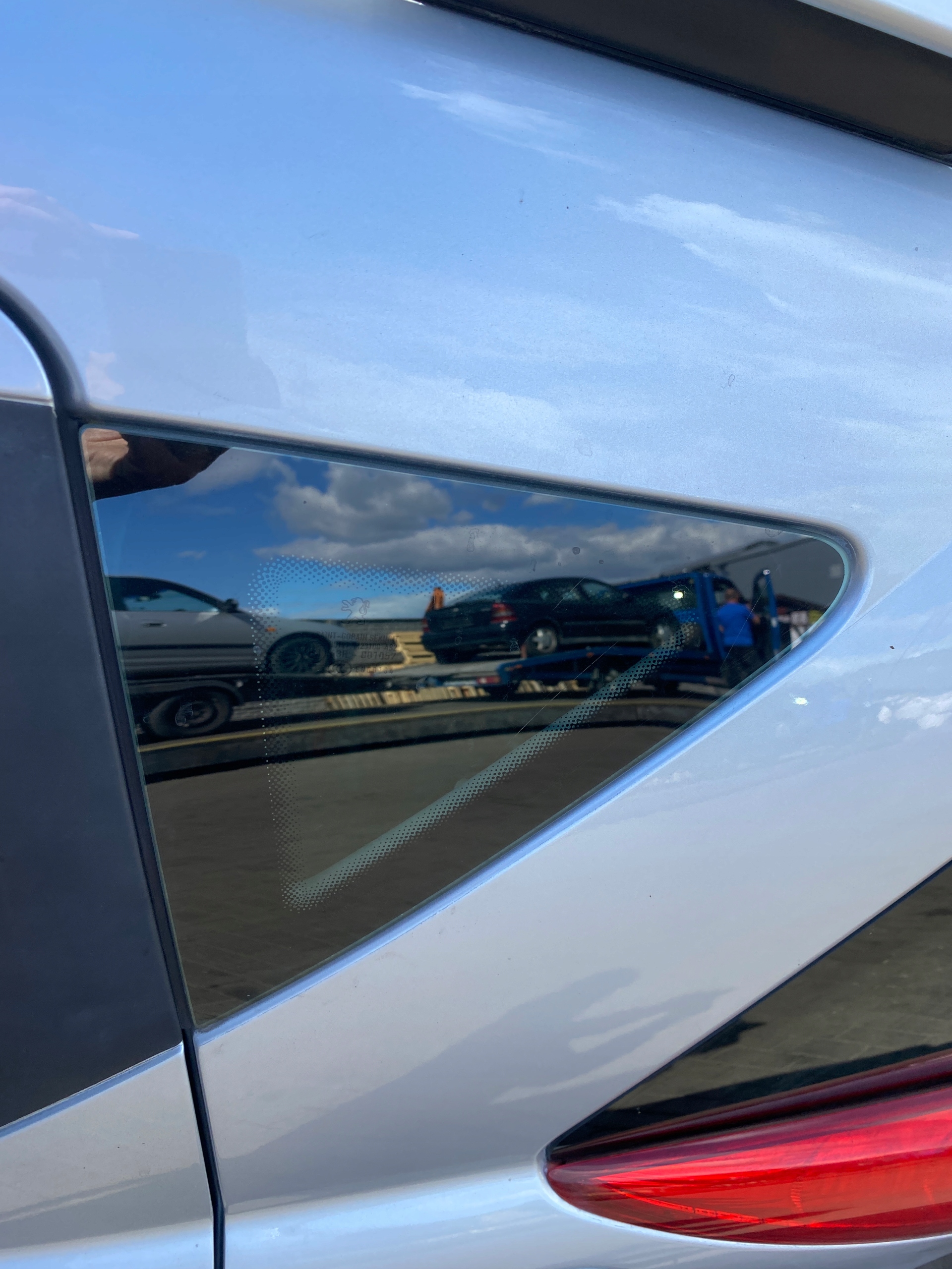 window bodywork side left without USZCZELKI Peugeot 207 SW 07-13